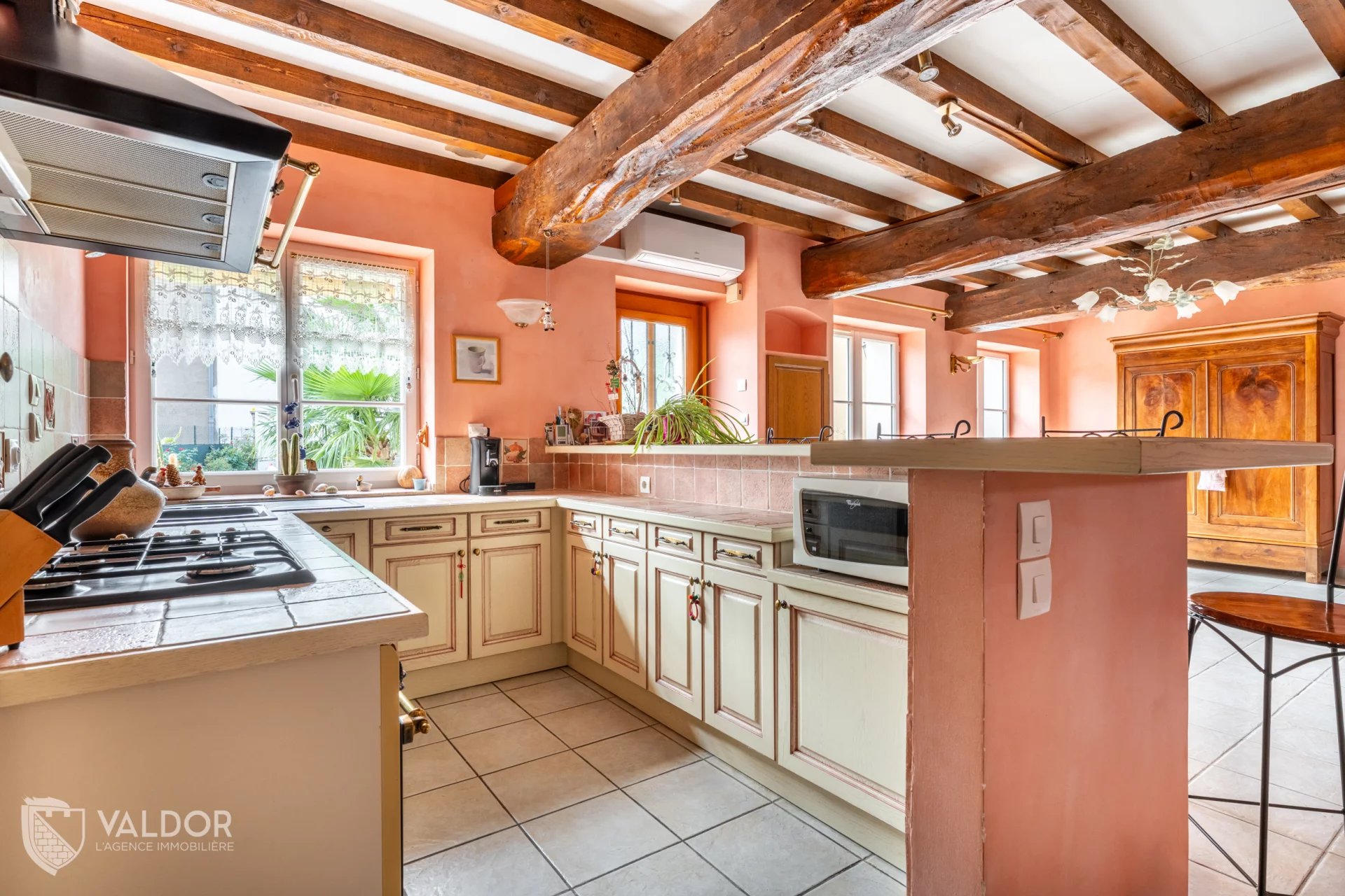 Ancien corps de ferme rénové - 121 m² habitables - Au calme