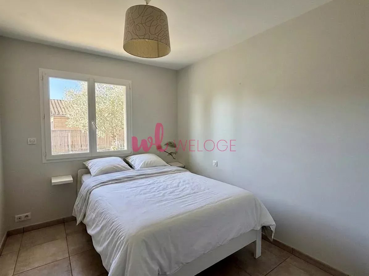 MAGESCQ — Maison contemporaine de plain-pied 125 m², piscine, pool house et double garage