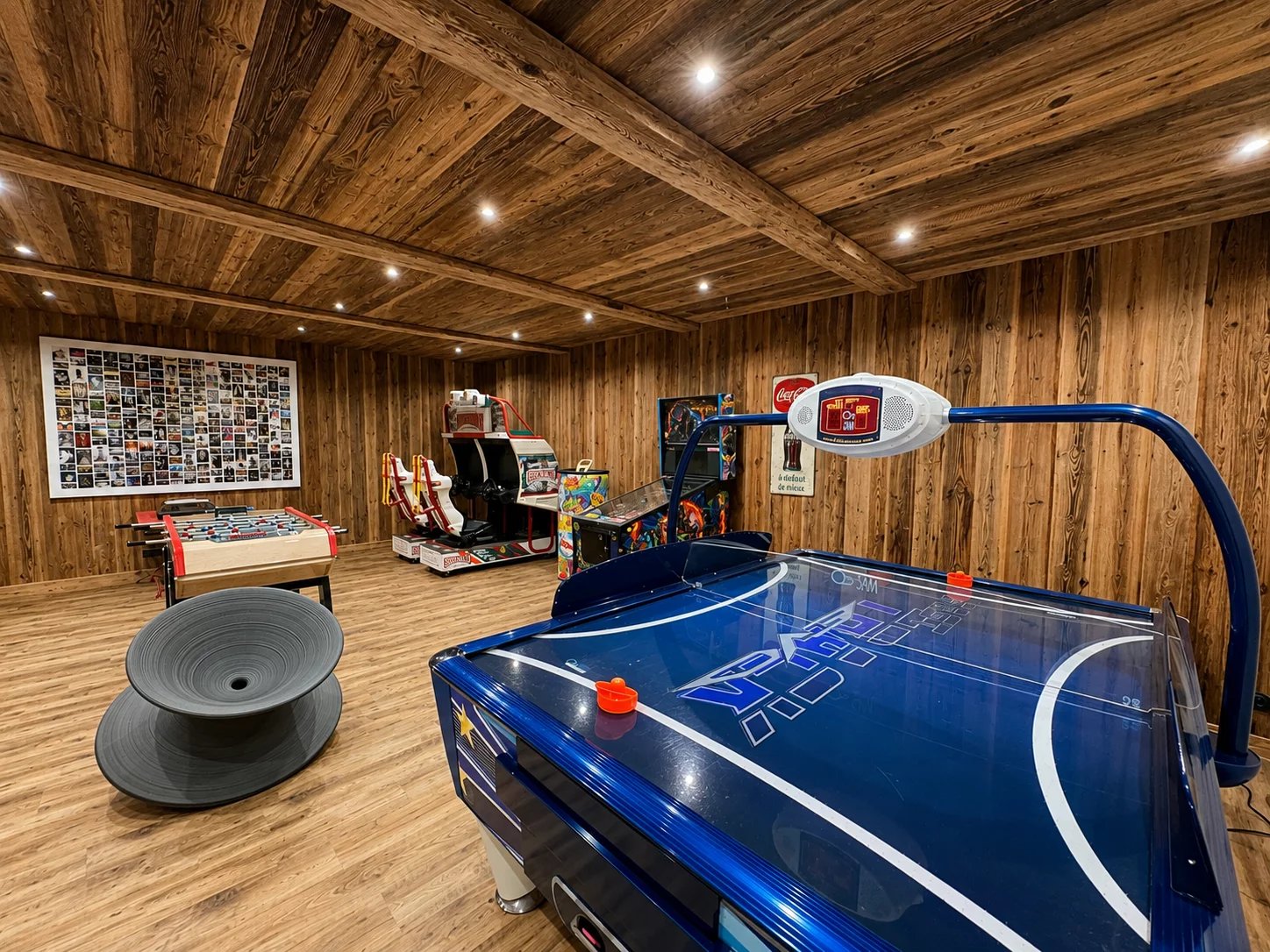 LES CLÉS DE MEGÈVE VOUS PROPOSE – CHALET D’EXCEPTION AUX PORTES DE COMBLOUX ET CORDON