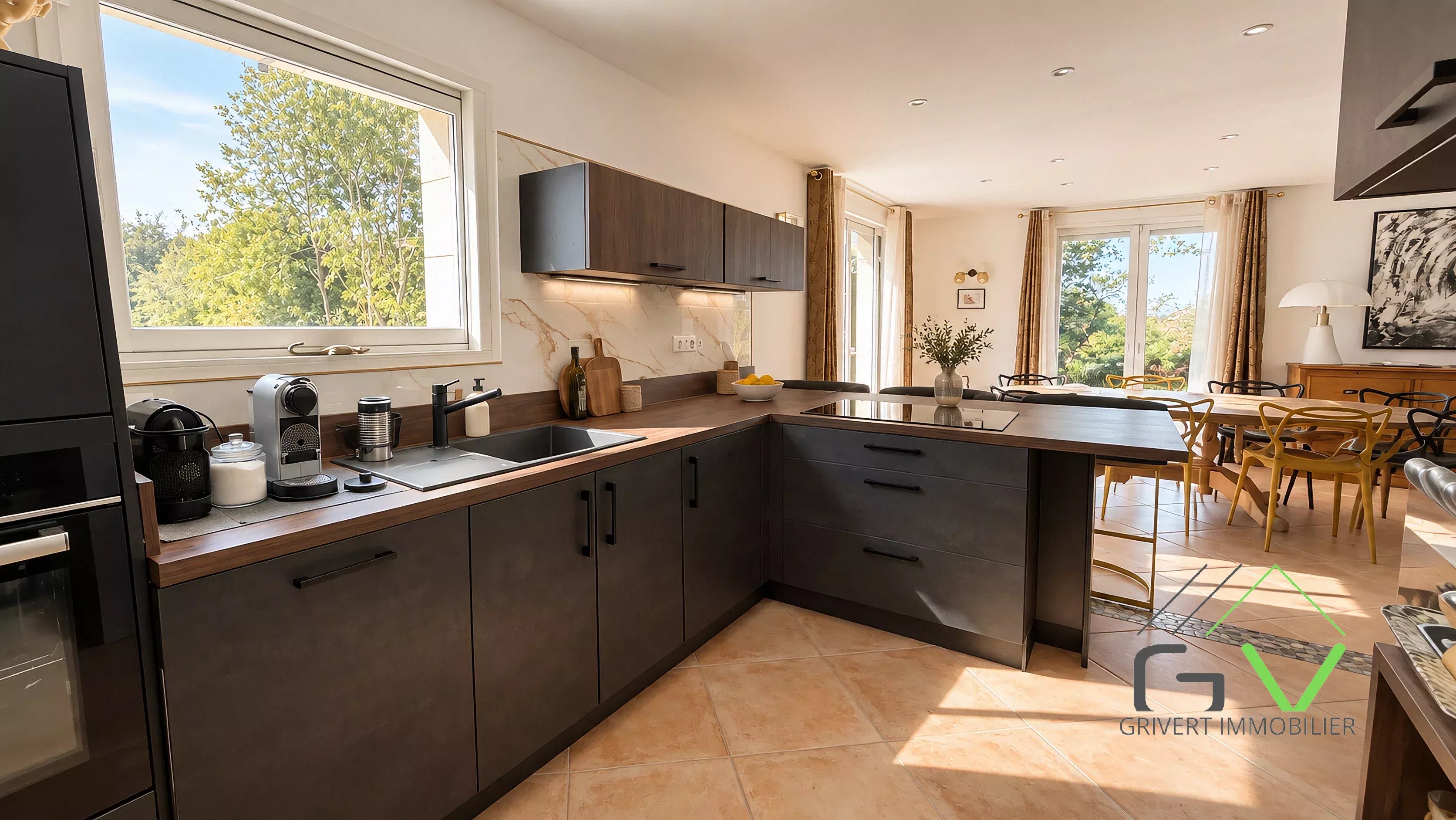 Superbe maison de 173 m² avec piscine chauffée à Mauressargues