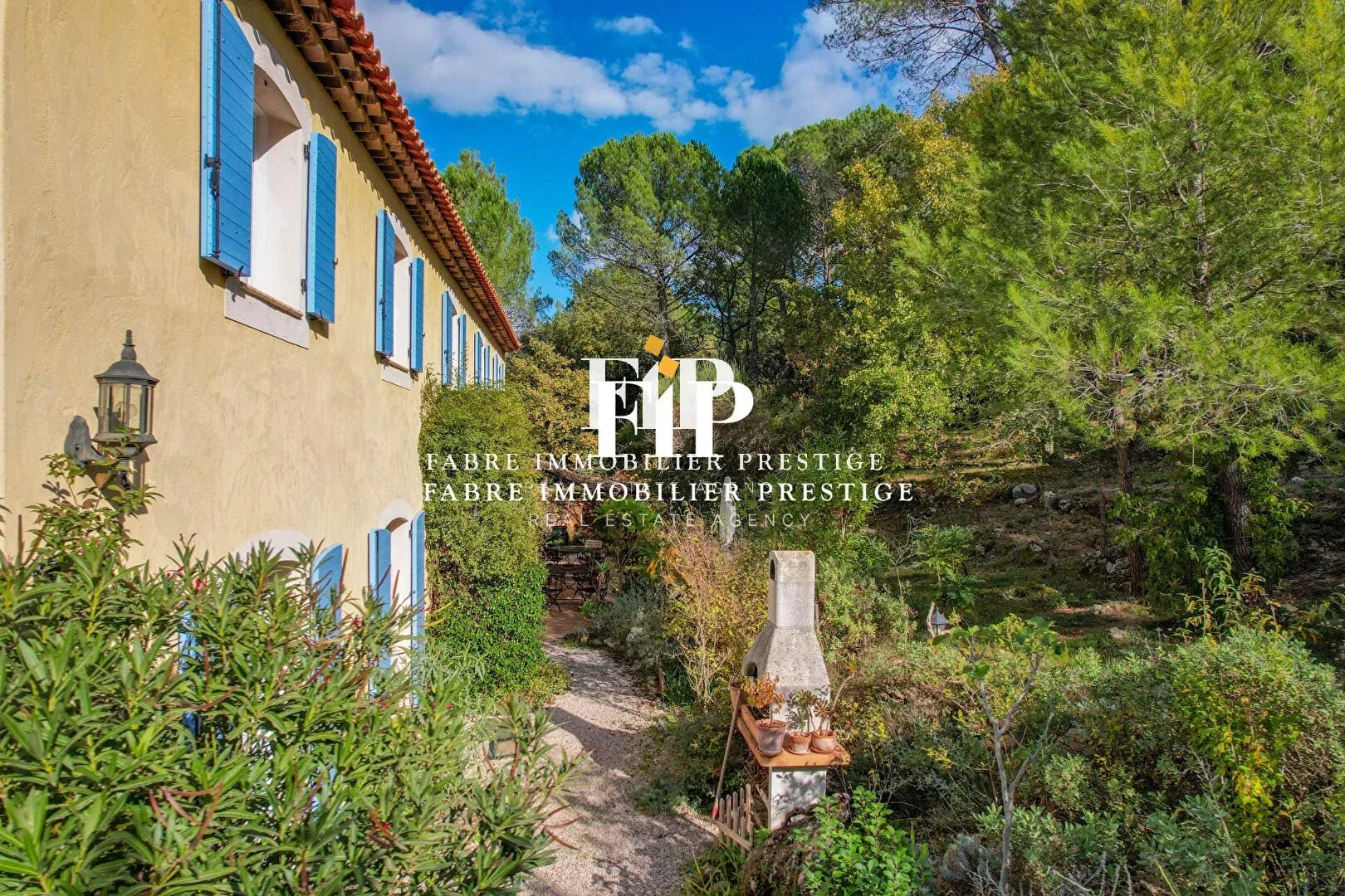 Bastide de charme à Bras 12 pièce(s) 341 m2