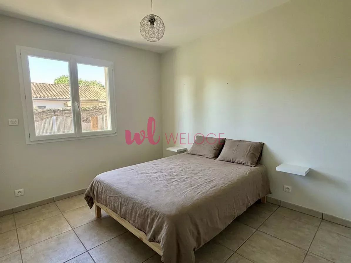 MAGESCQ — Maison contemporaine de plain-pied 125 m², piscine, pool house et double garage