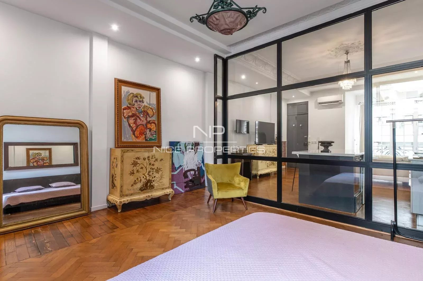 Proche Promenade, Hôtel particulier, 2 appartements 122 m2