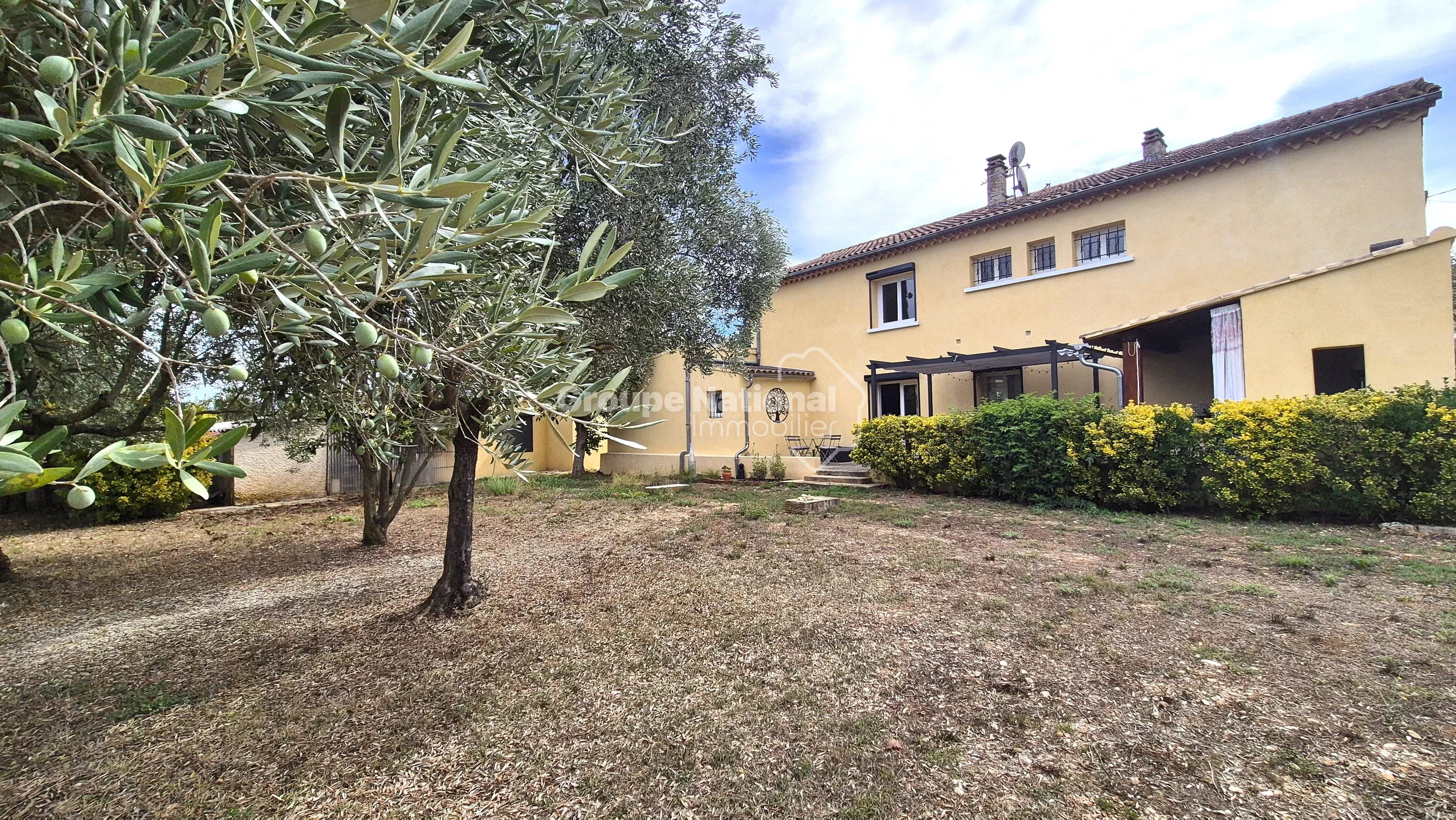 AUBIGNAN - MAISON SUR 2703 M² DE TERRAIN