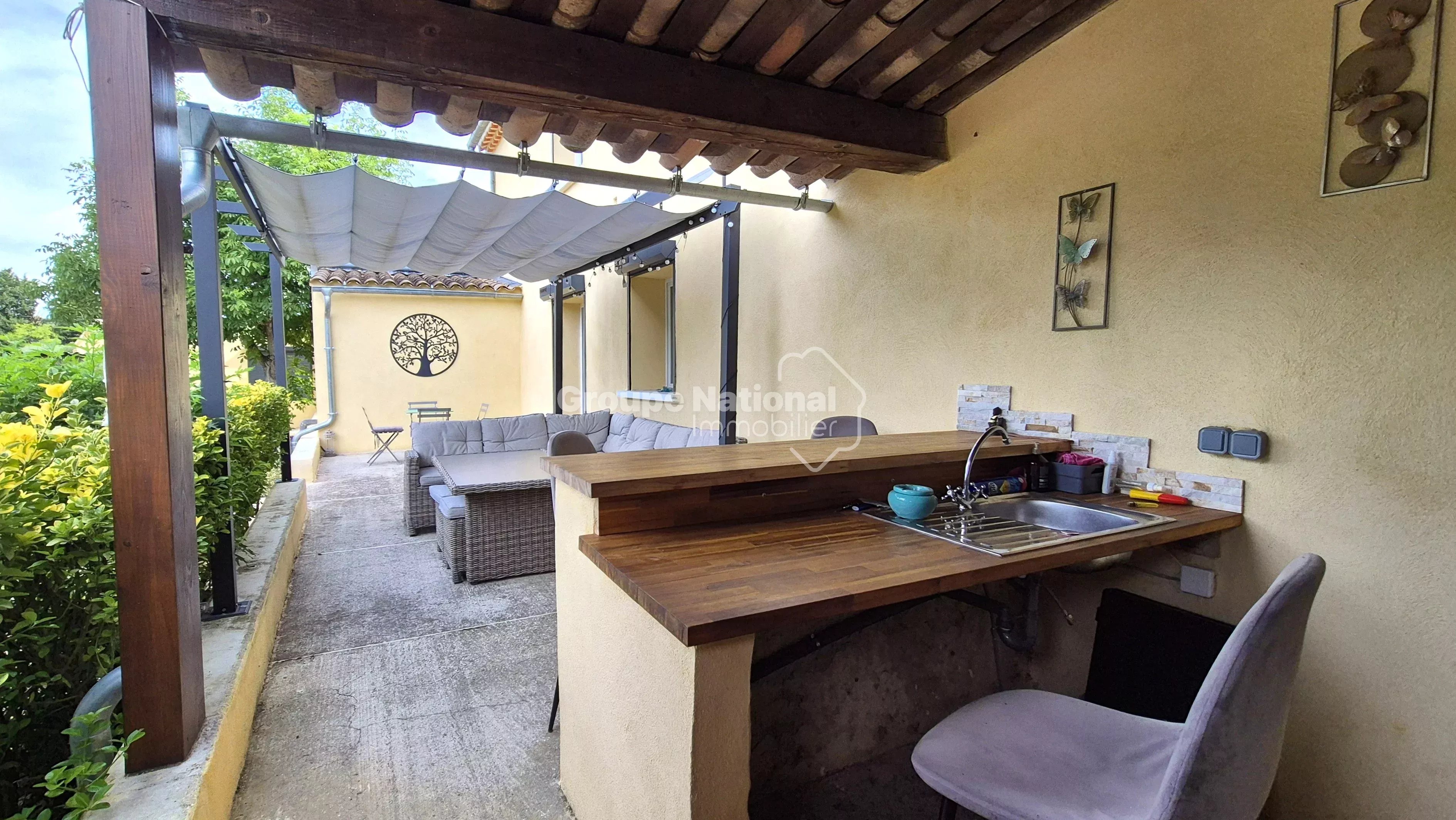 AUBIGNAN - MAISON SUR 2703 M² DE TERRAIN