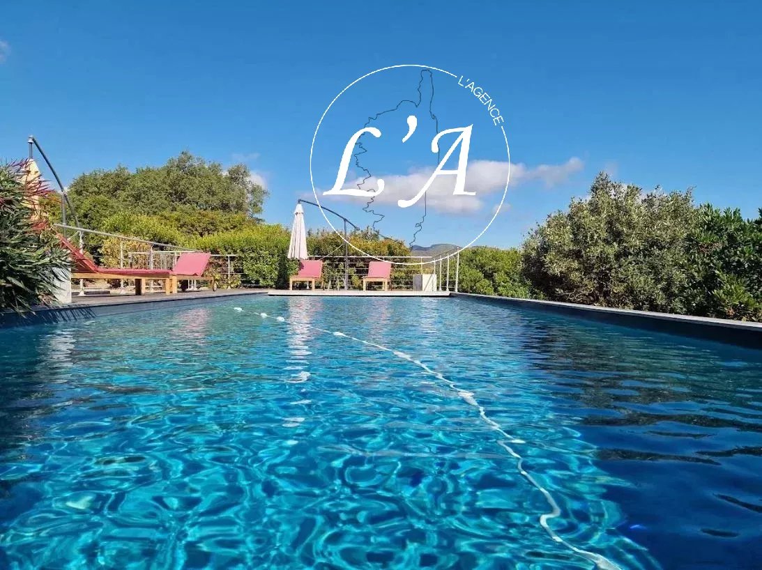Exceptional Property with Sea View - Les Hauts de la Testa