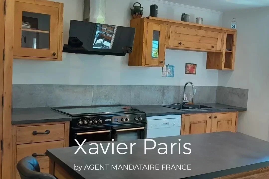LUBERON SUD – MAISON CONTEMPORAINE DE PLAIN-PIED 154 m² – RÉNOVATION 2024 – PISCINE CHAUFFÉE – ENVIRONNEMENT EXCEPTIONNEL