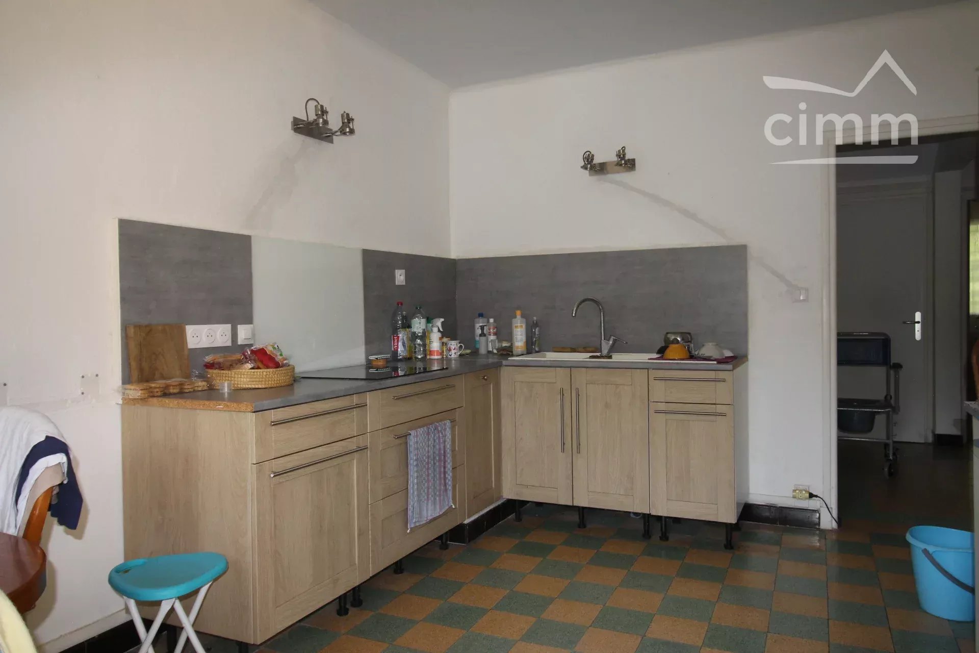 Villa of 212 m² of living space with an independent dwelling on a 5340 m² plot