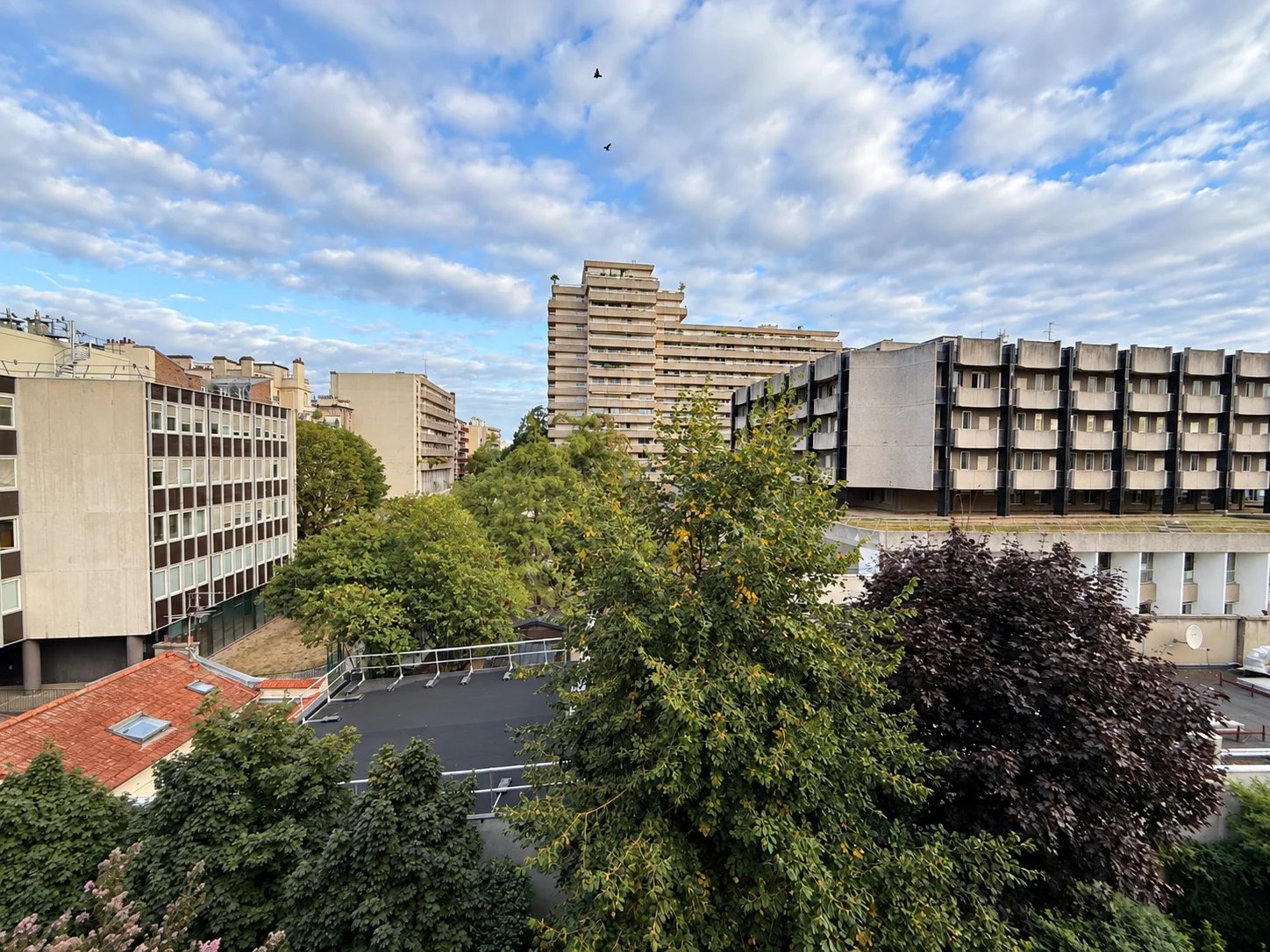 Boulogne-Billancourt – 2 pièces avec balcon, vue dégagée, parking et cave