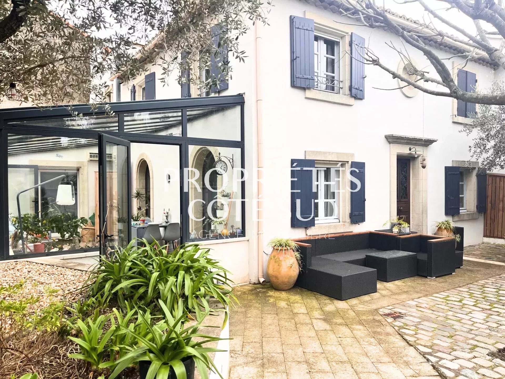 Maison de charme à Pujaut en exclusivité.