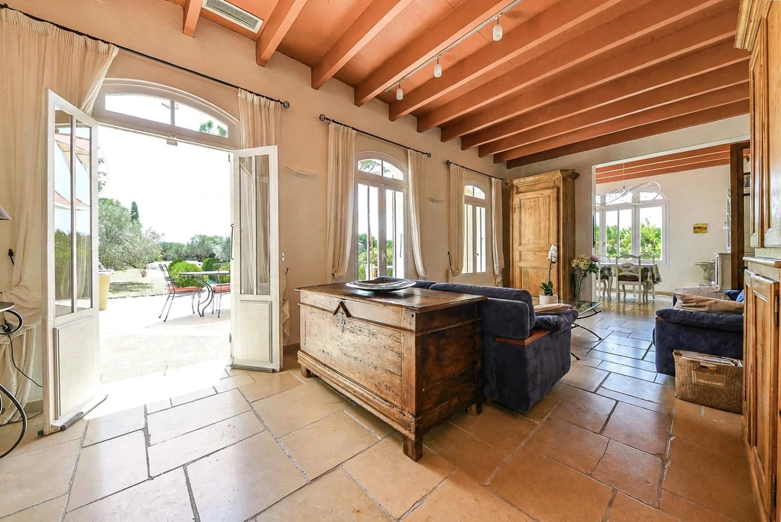 Uzès : charmante maison au cœur d'un bel environnement