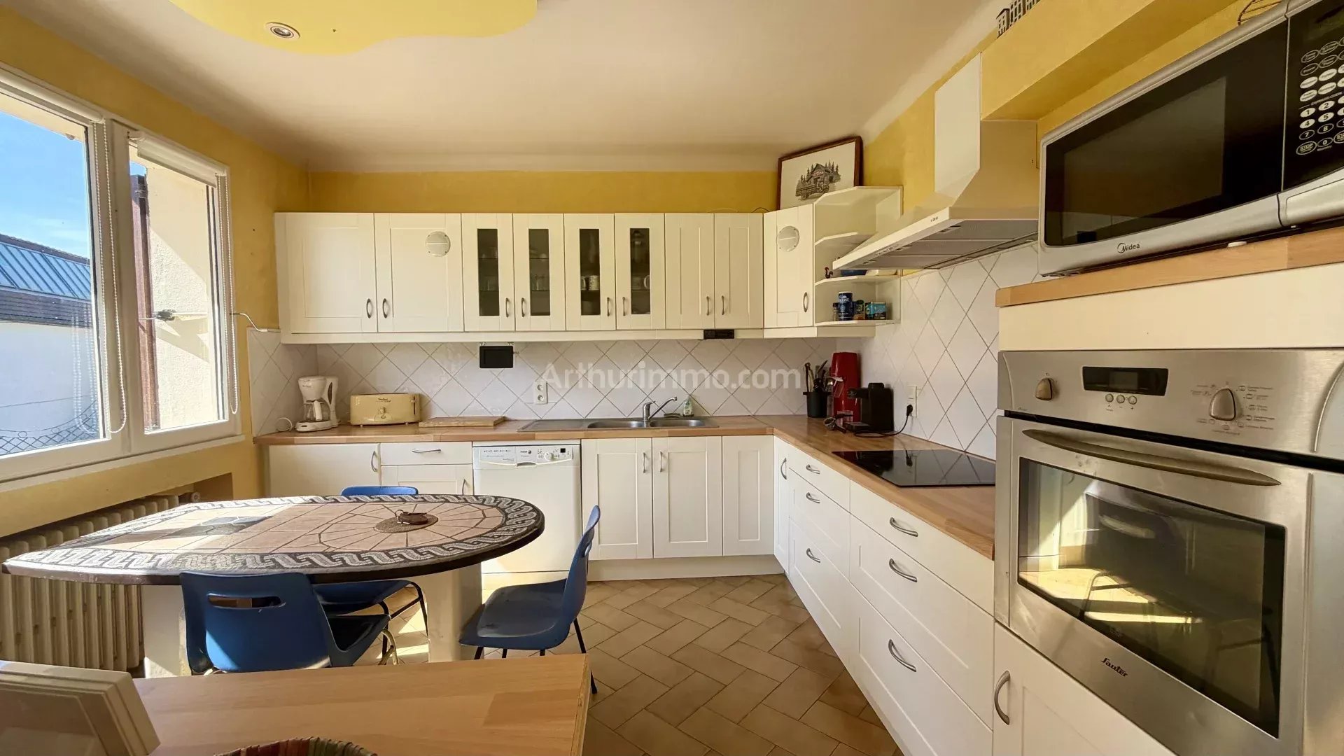 Belle maison spacieuse