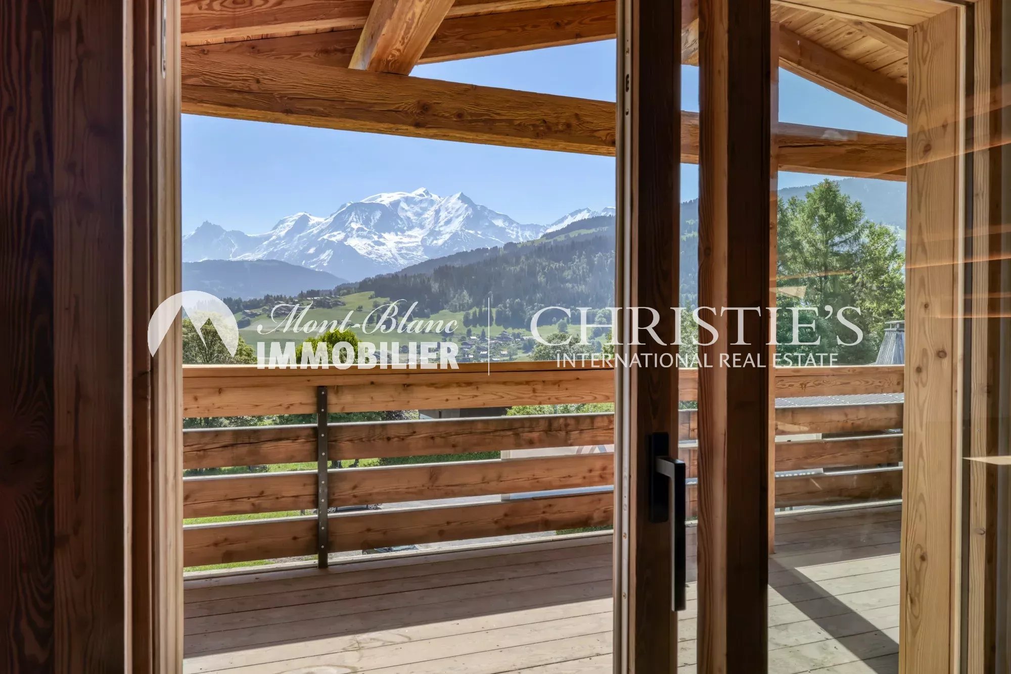 APPARTEMENT - ATTIQUE