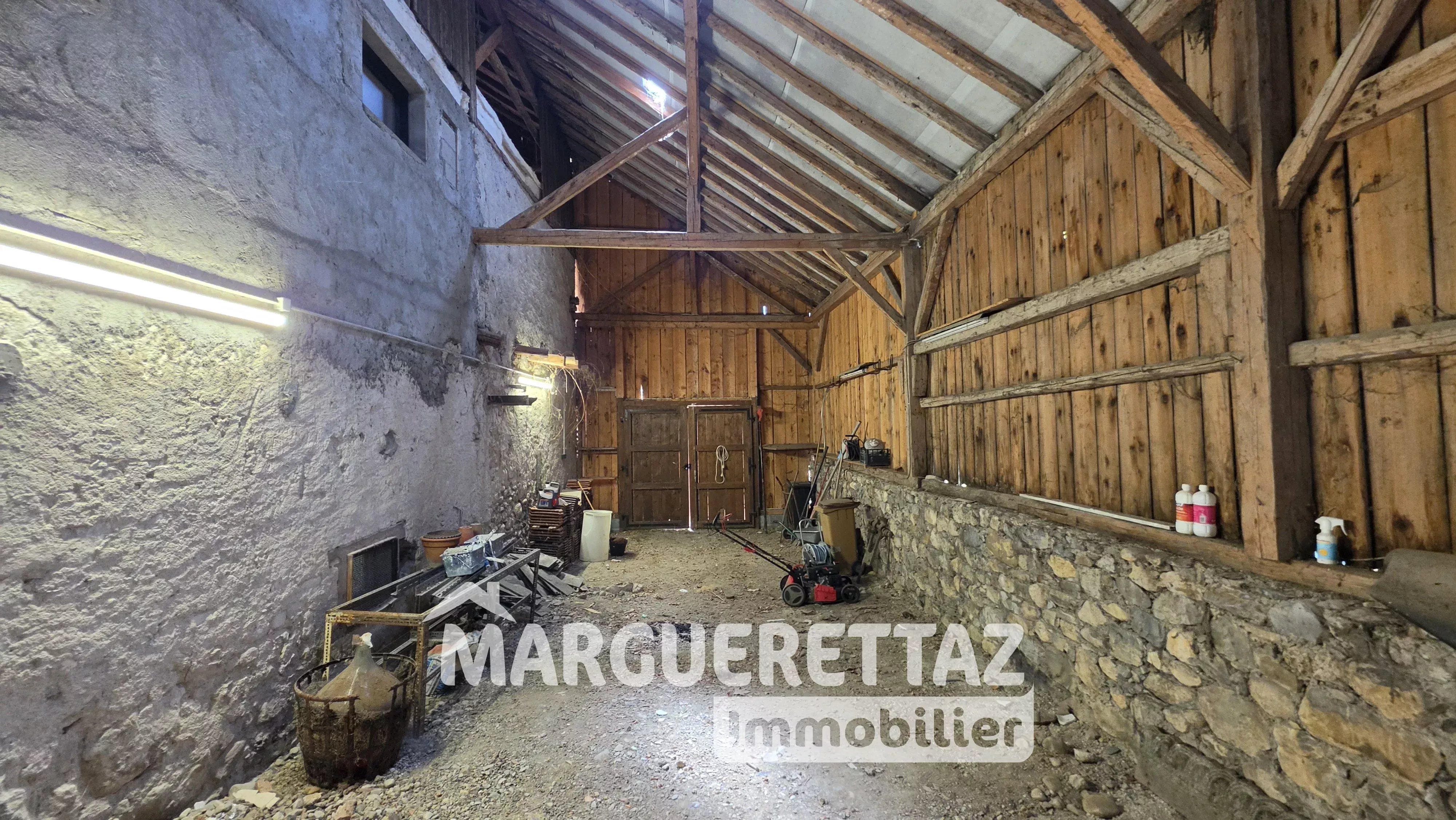 Ferme rénovée - VIUZ-EN-SALLAZ