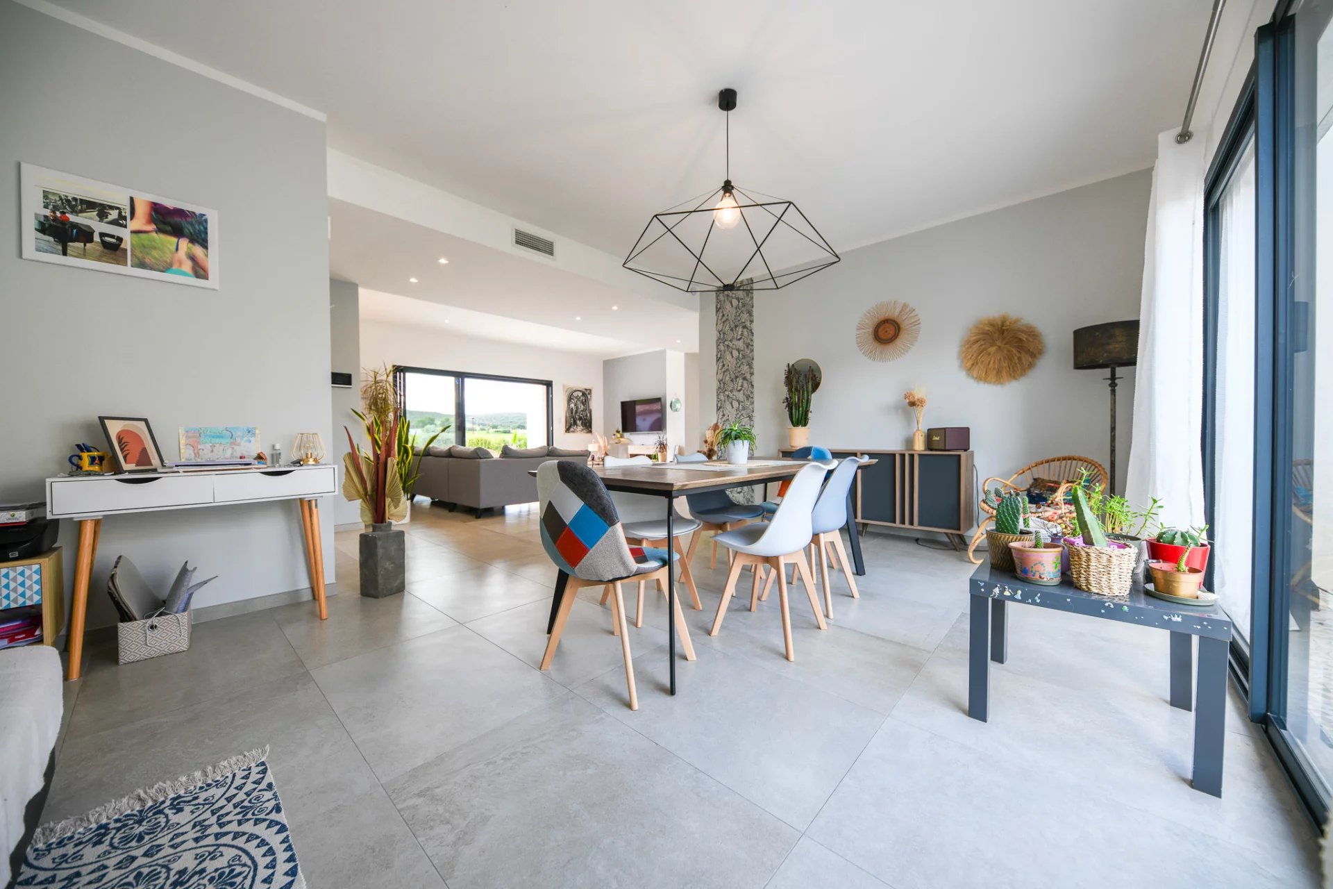 15 minutes d'Uzès villa contemporaine avec piscine