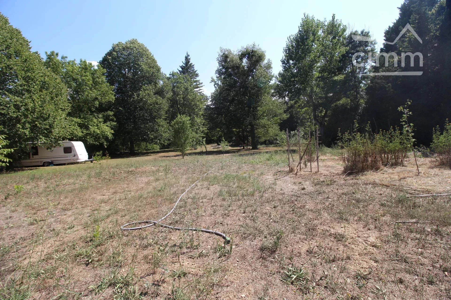 Villa of 212 m² of living space with an independent dwelling on a 5340 m² plot