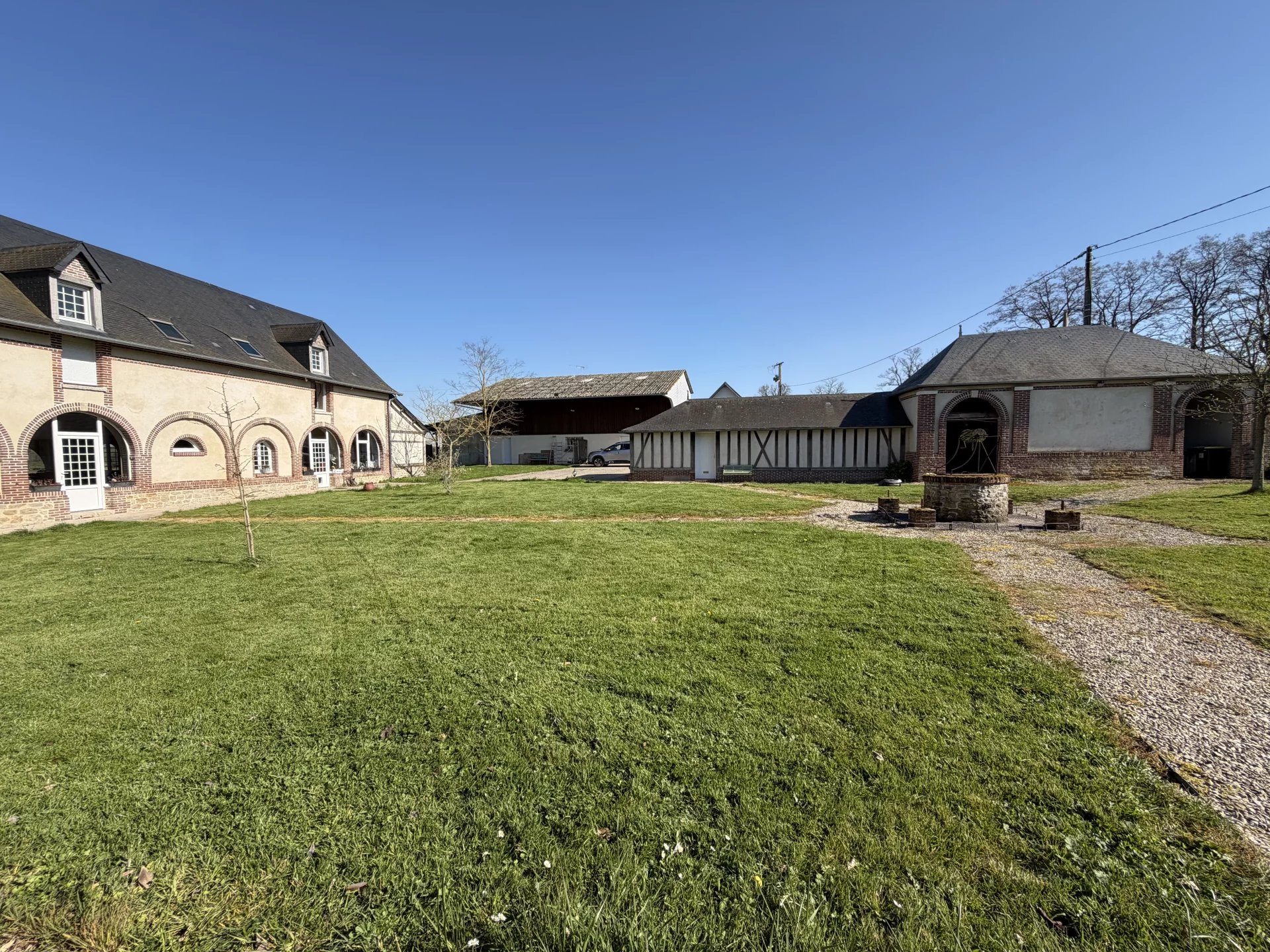 Superbe corps de ferme de 225 m² à Brémontier-Merval