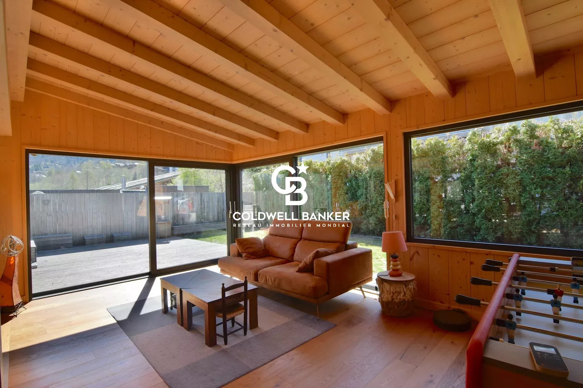 Propriété sur 2 niveaux avec bureaux et appartements - 197 m² - Les Houches