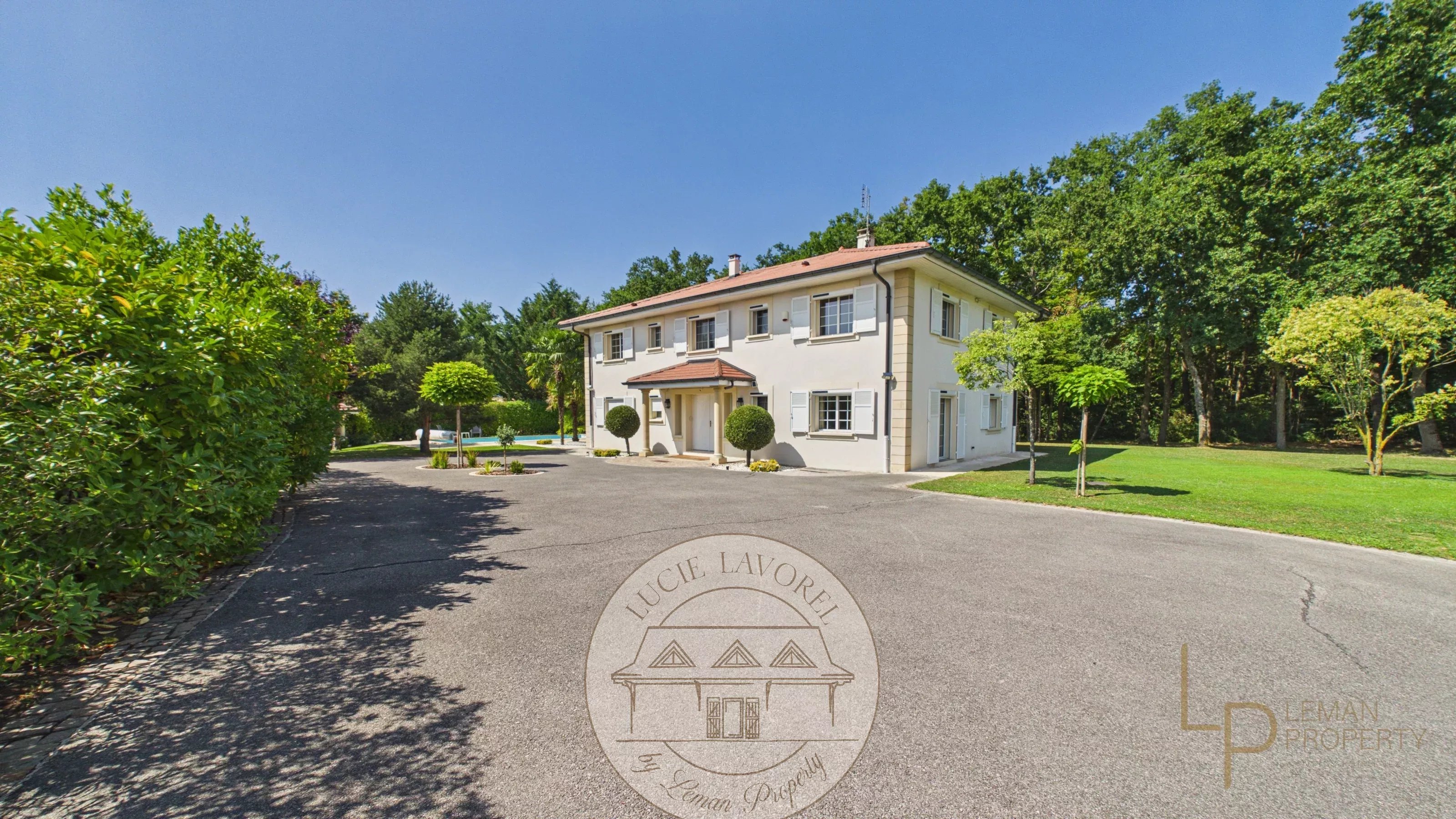 Very rare for sale in Veigy-Foncenex