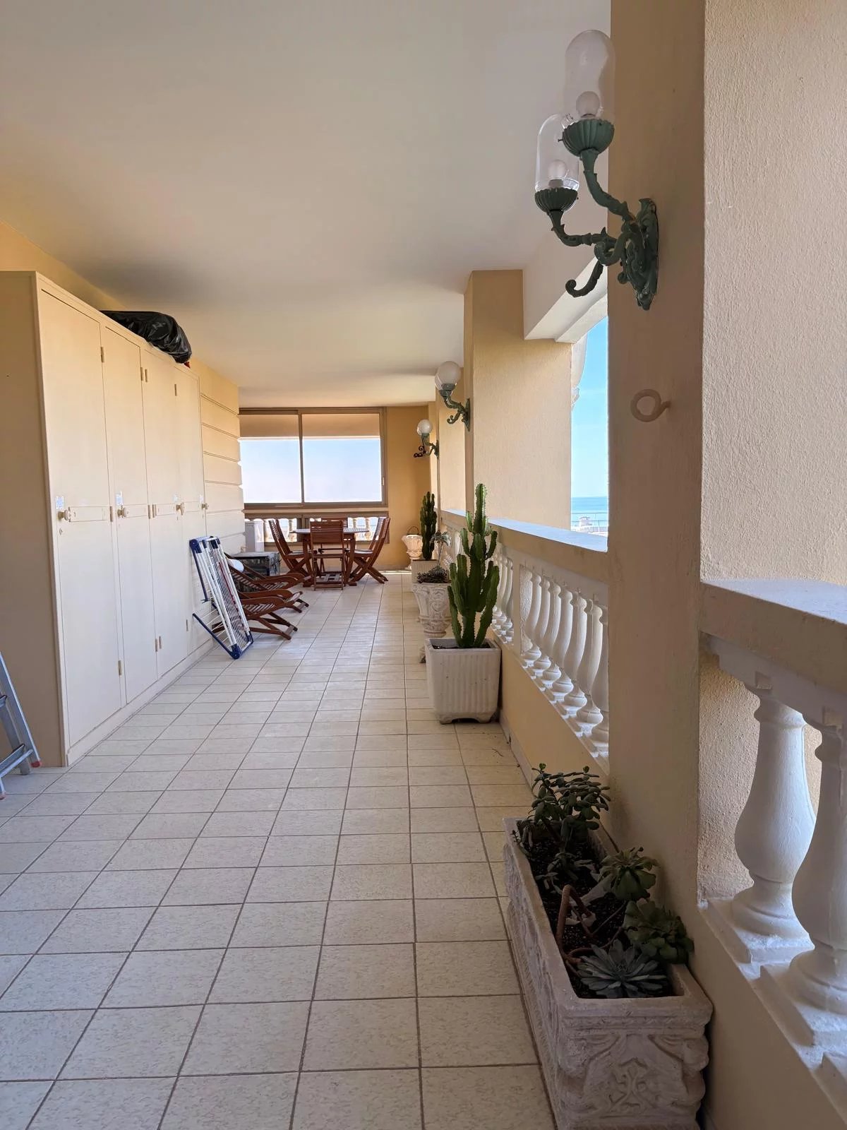 NICE – MONT BORON | Appartement meublé avec terrasse et vue mer – Location mobilité