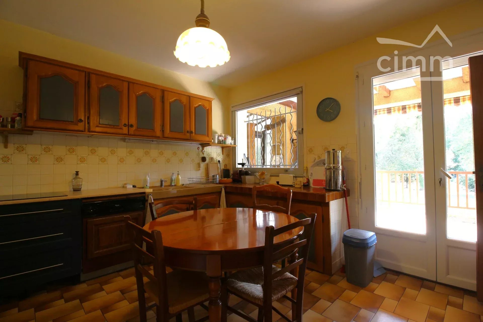 Villa of 212 m² of living space with an independent dwelling on a 5340 m² plot