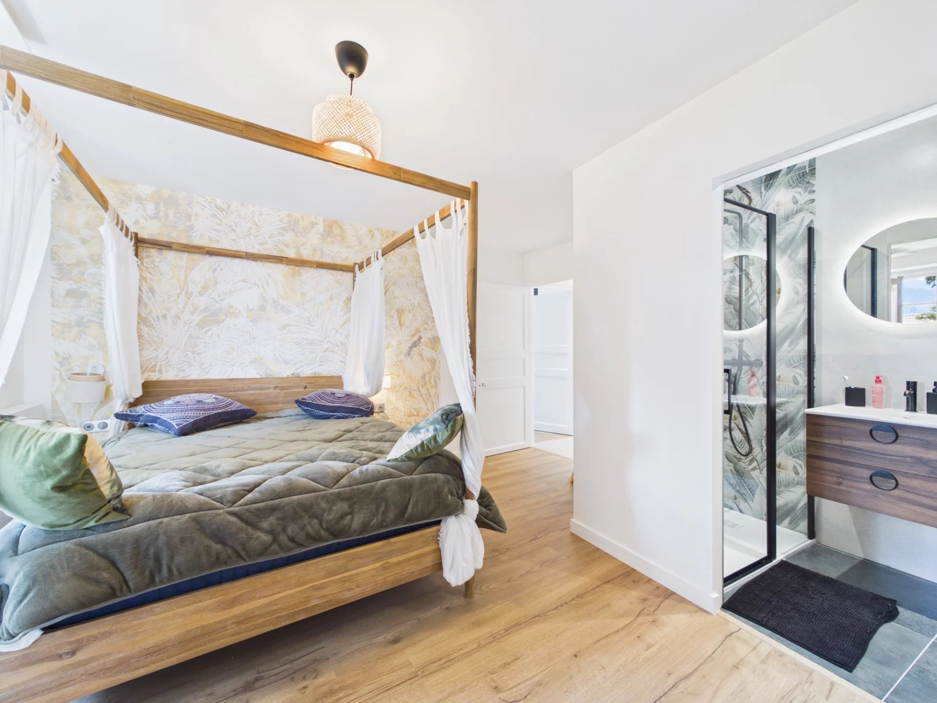 Propriété d'exception de plus 200 m² habitables + annexes