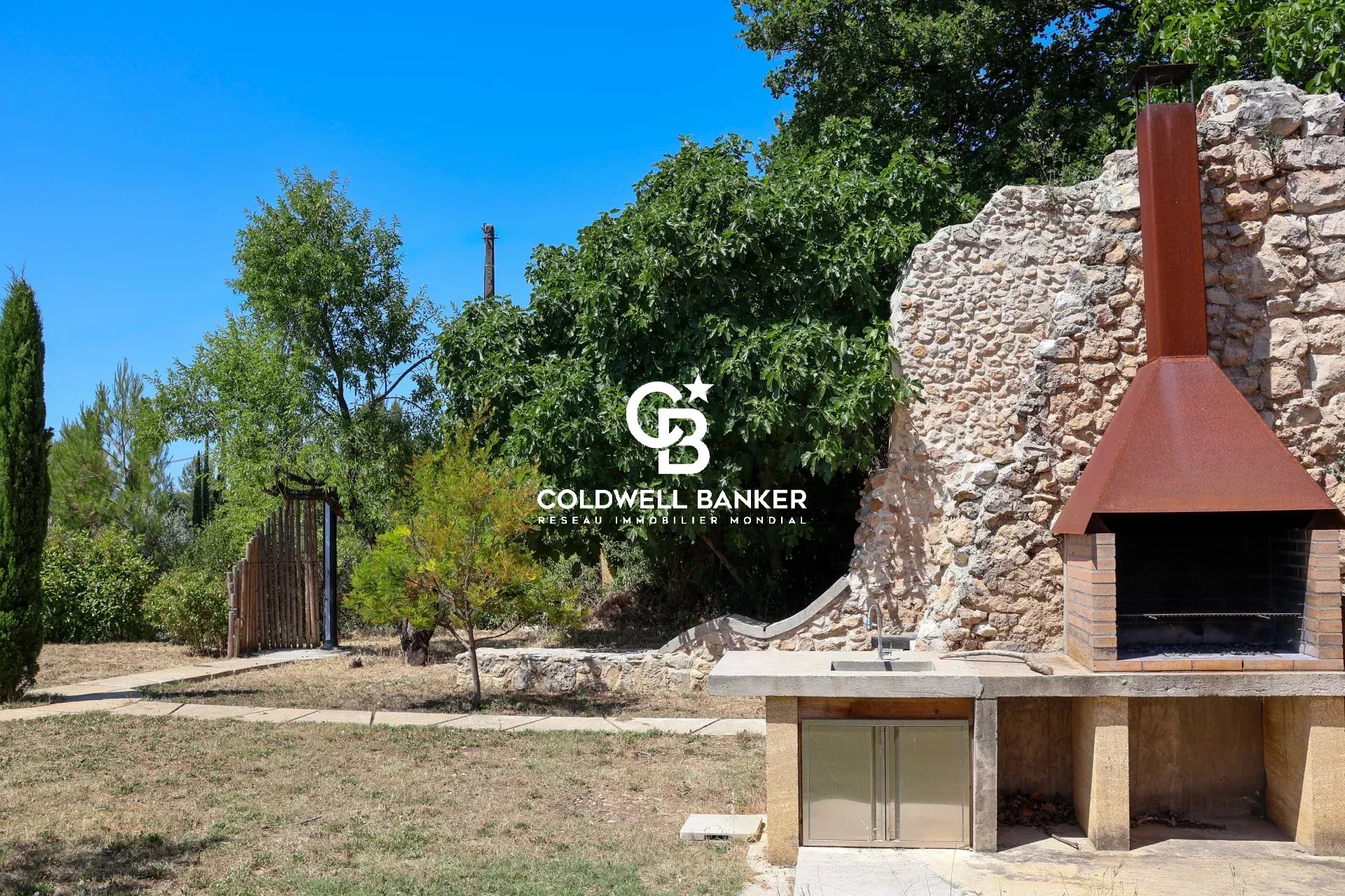 Propriété avec villa d'architecte avec piscine, campagne Varoise - 83640 Saint-Zacharie