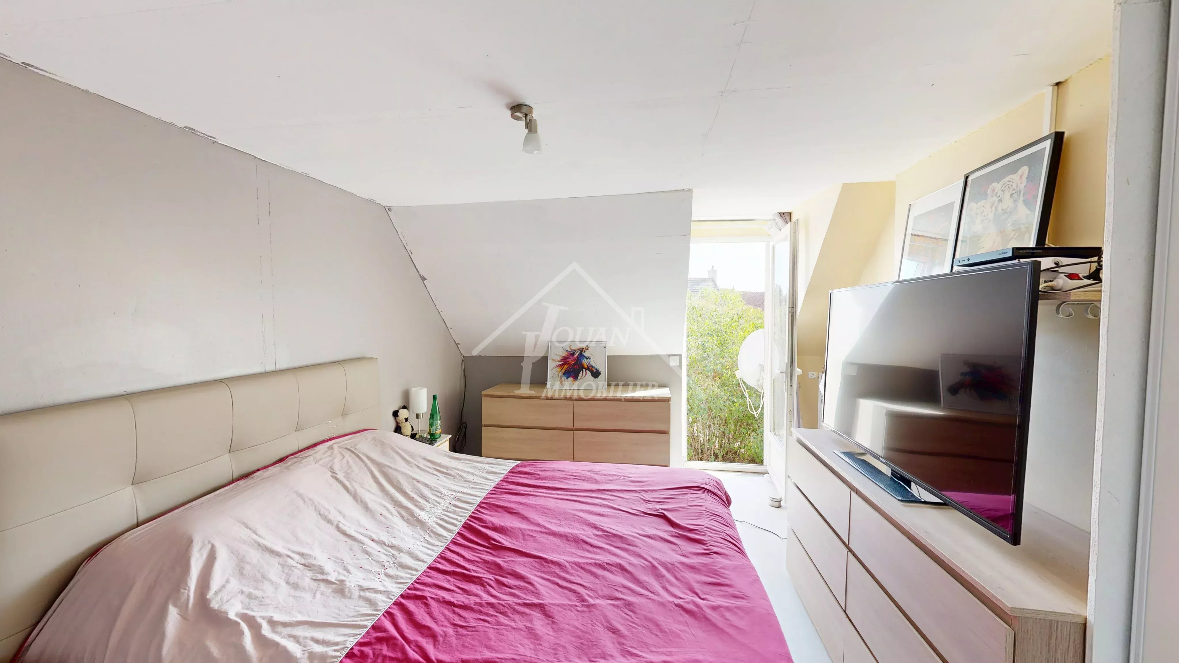 Maison familiale 5 chambres au calme – Saint-Léopardin-d'Augy