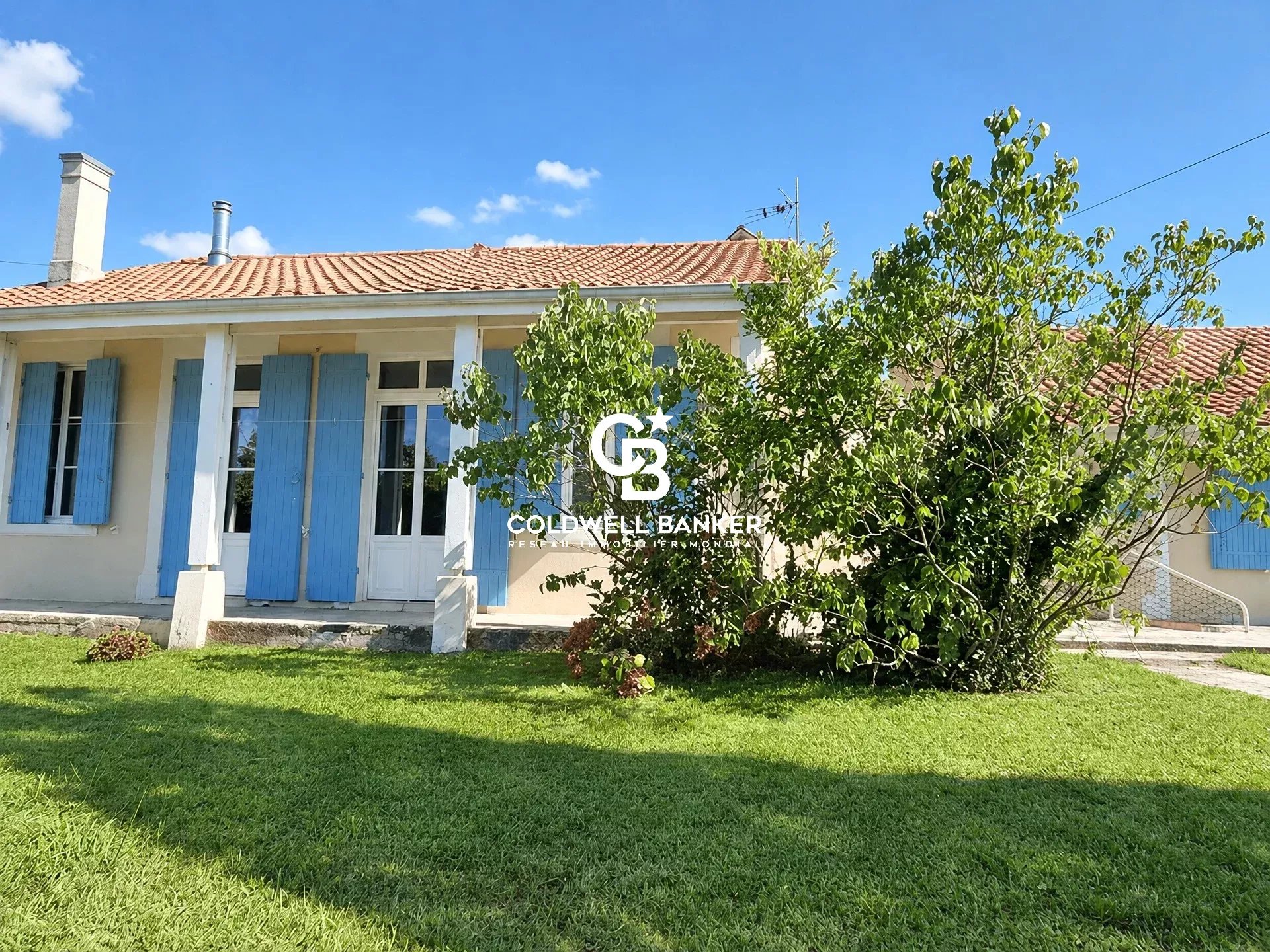 ANDERNOS-LES-BAINS – GRANDE MAISON FAMILIALE – 195 M² – PISCINE – TERRAIN 1 208 M²
