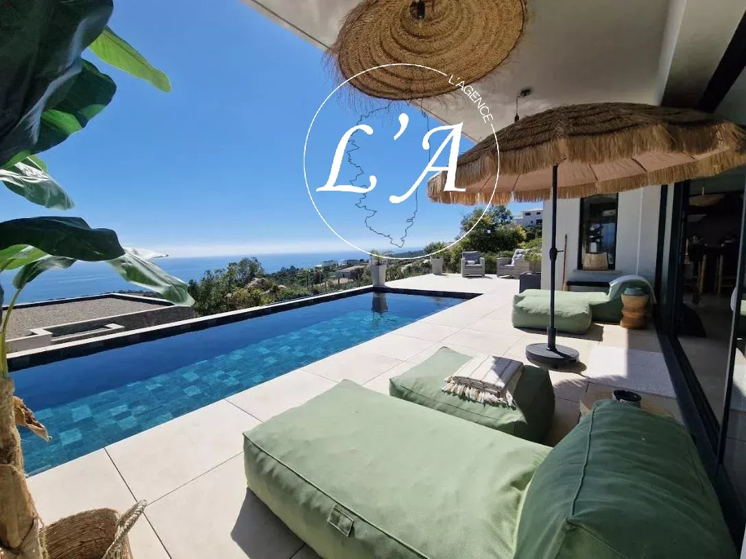 Solenzara - Villa with panoramic sea view and heated pool
