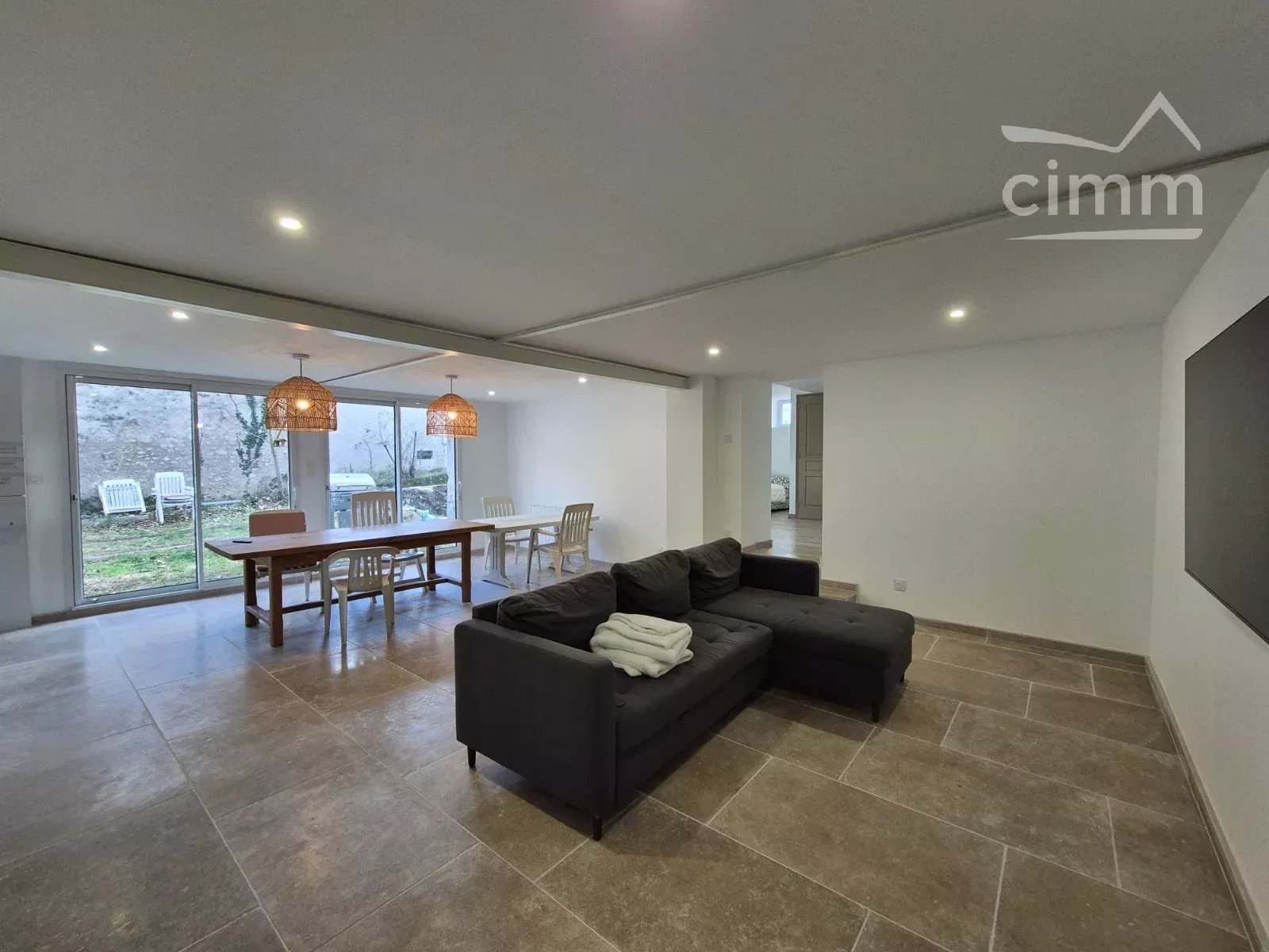 Maison de 150 m² avec 6 chambres, cave voûtée et double garage – Menars – Terrain 1 350 m²