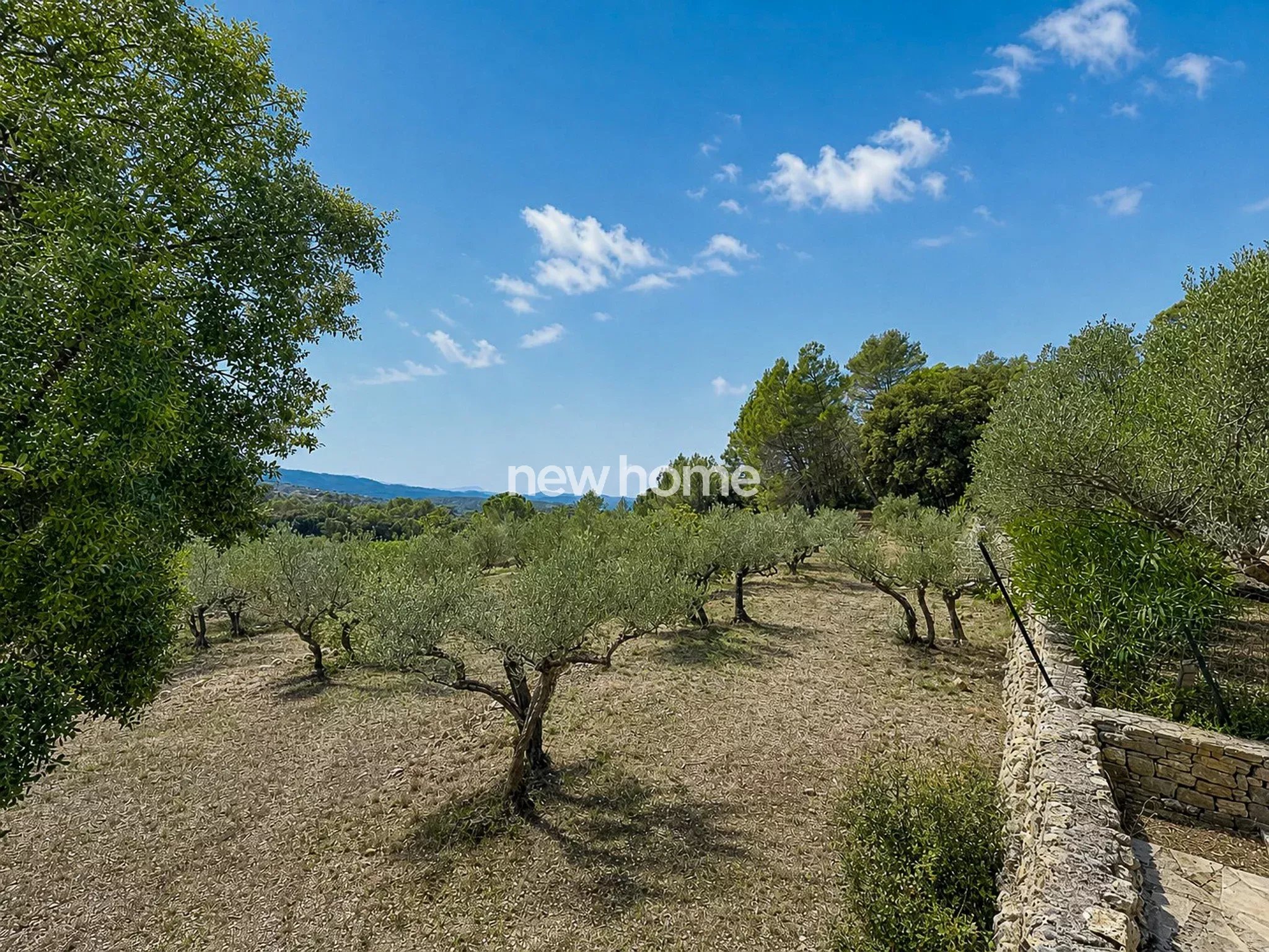 Carcès – Propriété d’exception de 300 m² avec piscine, vue panoramique et 3,5 hectares