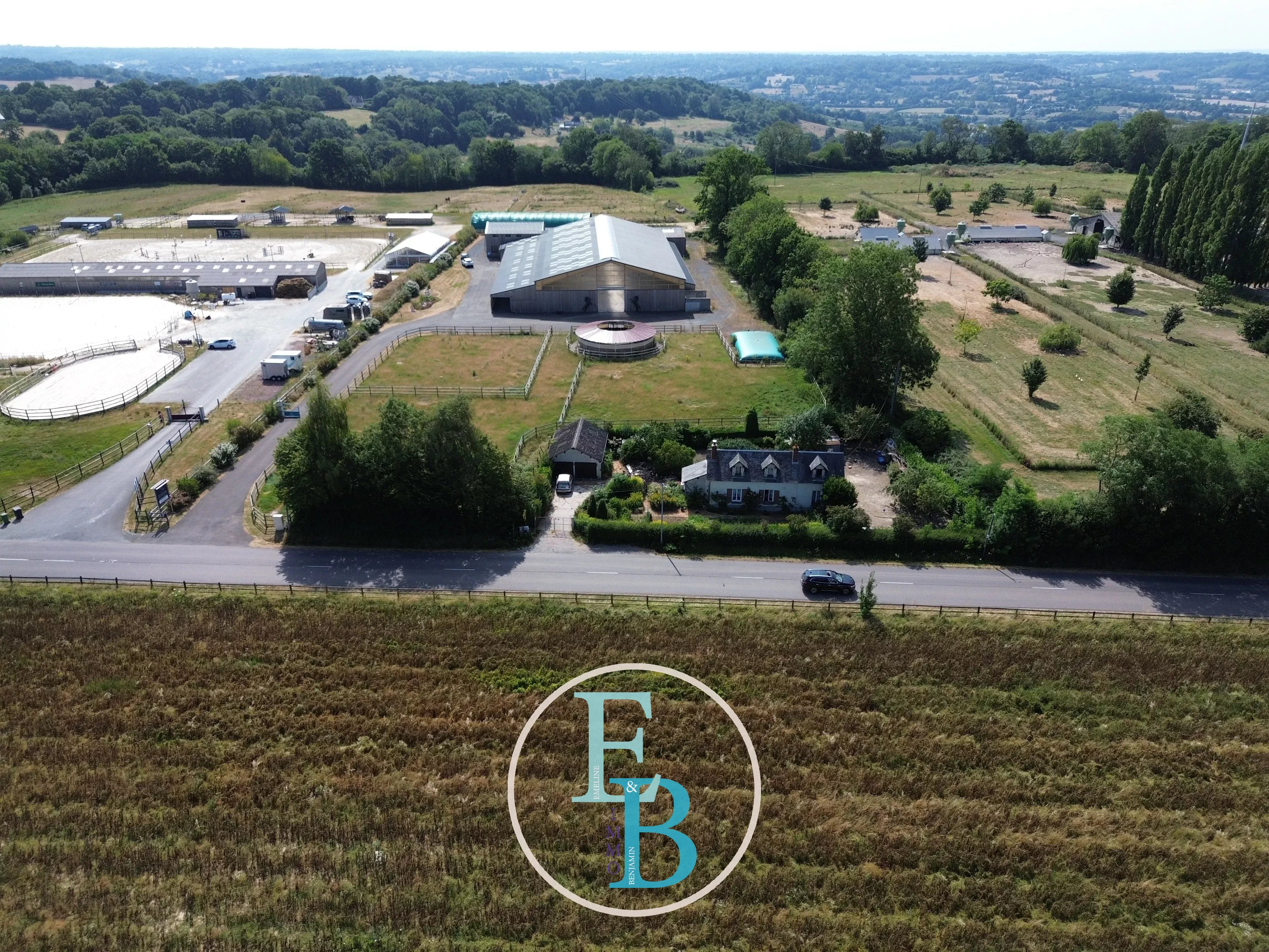 GRANGUES (PAYS D'AUGE) - CENTRE D'ENTRAINEMENT ET DE REEDUCATION EQUIN AVEC BALNEOTHERAPIE