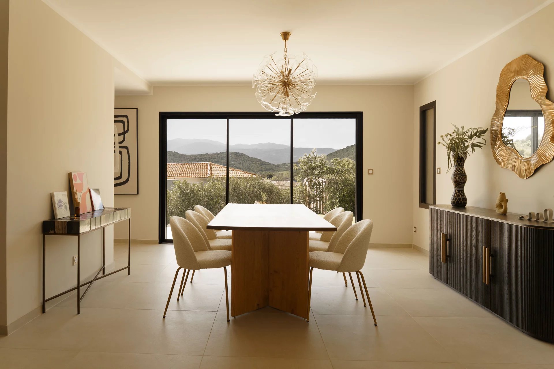 Exceptional villa with swimming pool in Corsica