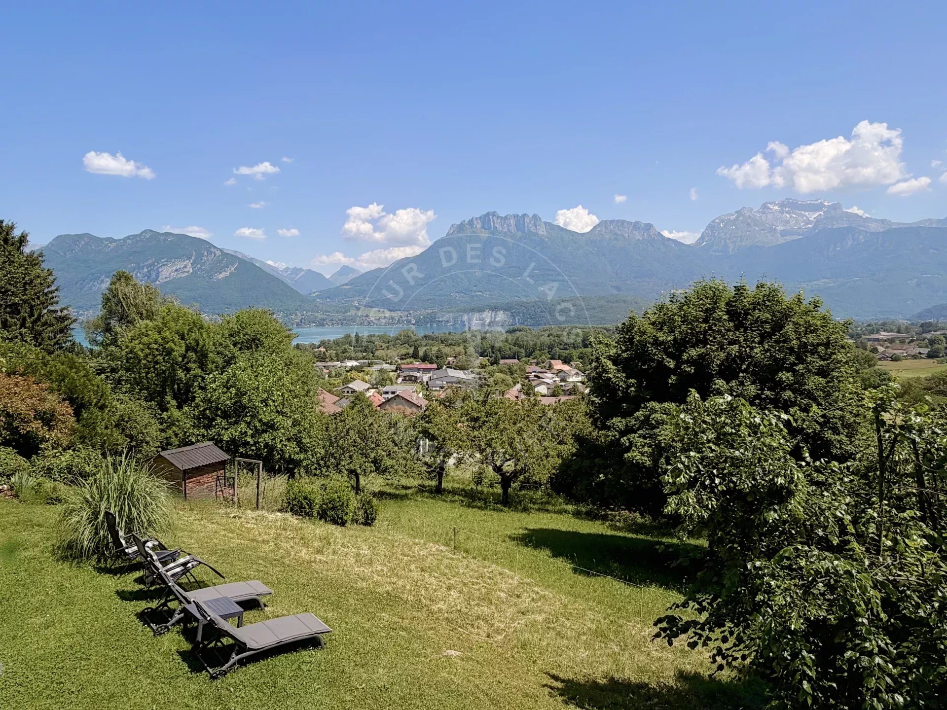 SOUS-OFFRE - Chalet vue panoramique sur le lac d’Annecy – Sevrier