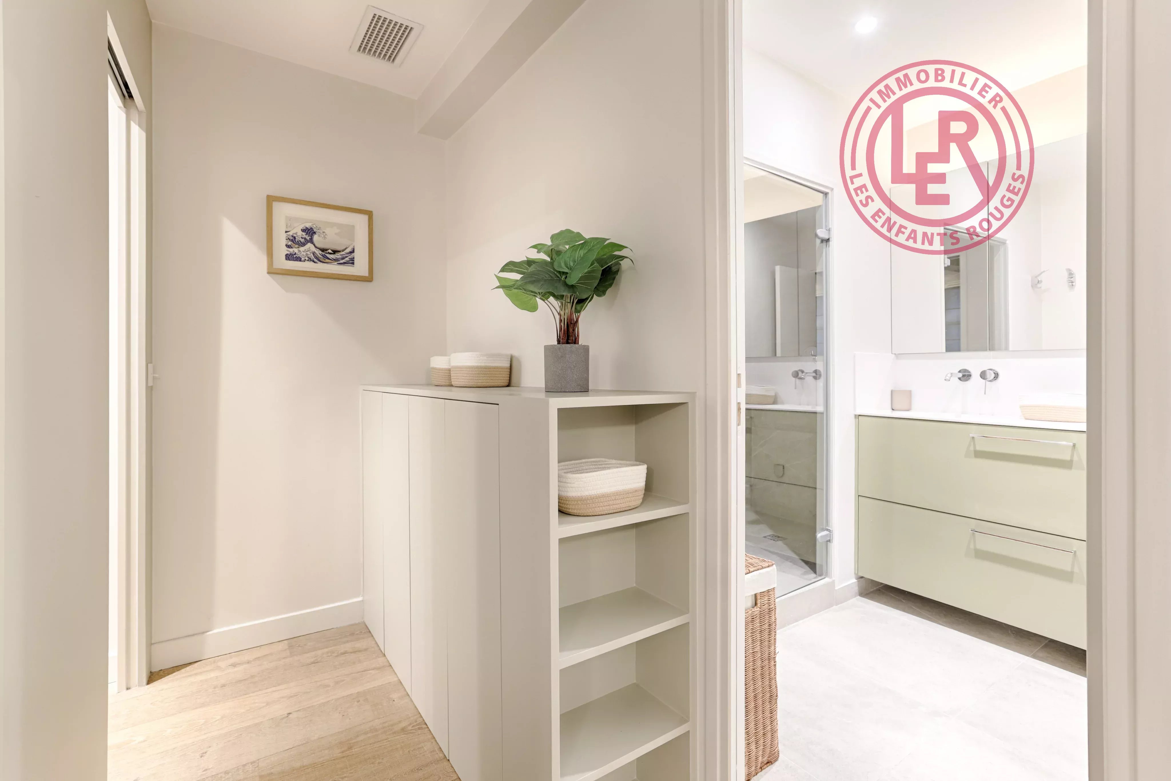 Paris 3rd - Enfants Rouges District - Exceptional Quiet Apartment, Fully Renovated