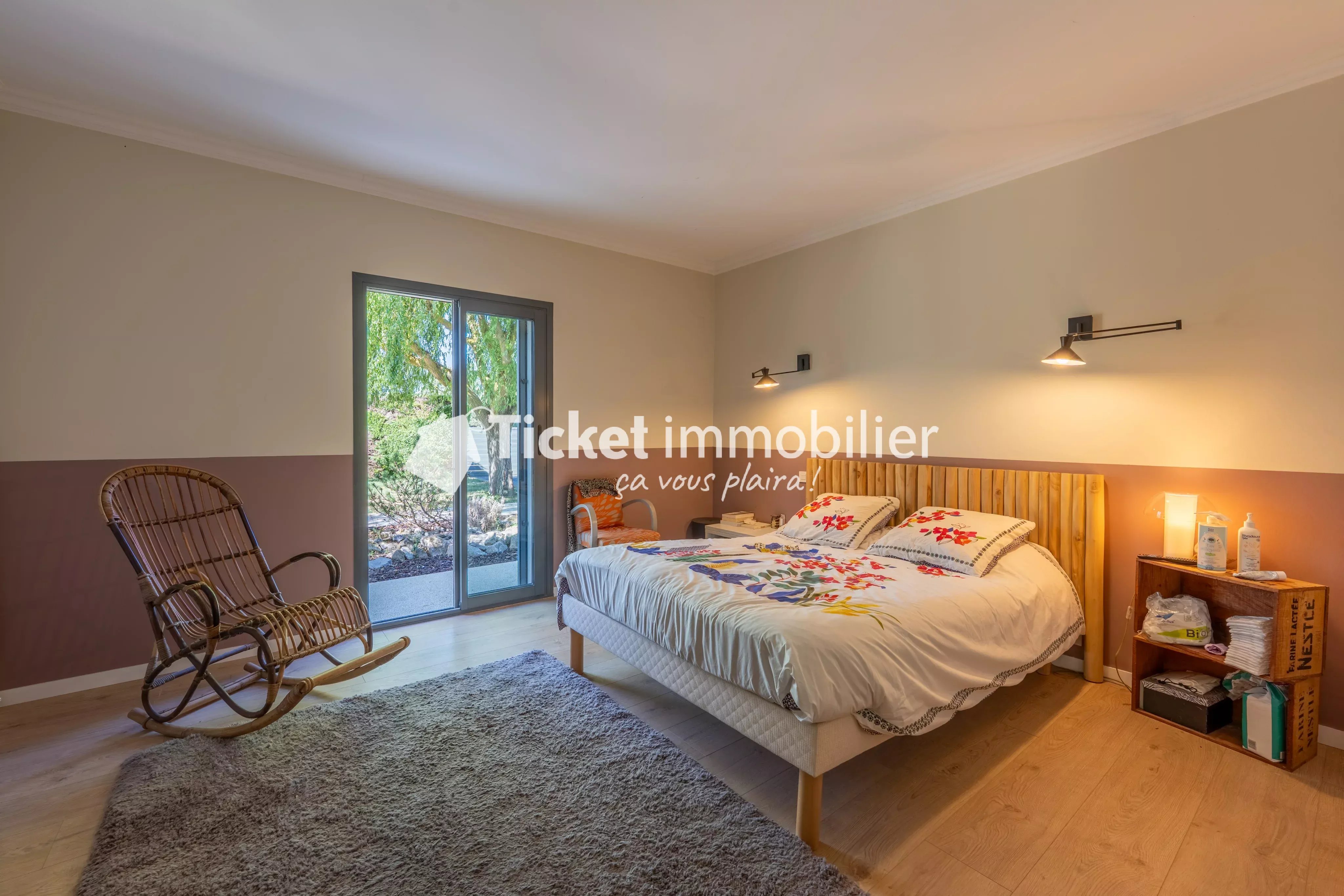 MAISON T7 235m2 AVEC PISCINE, GARAGE, TERRAIN ARBORE DE 1480m2, POMPE A CHALEUR NEUVE, DPE A, PROCHE TOULOUSE ETC ...