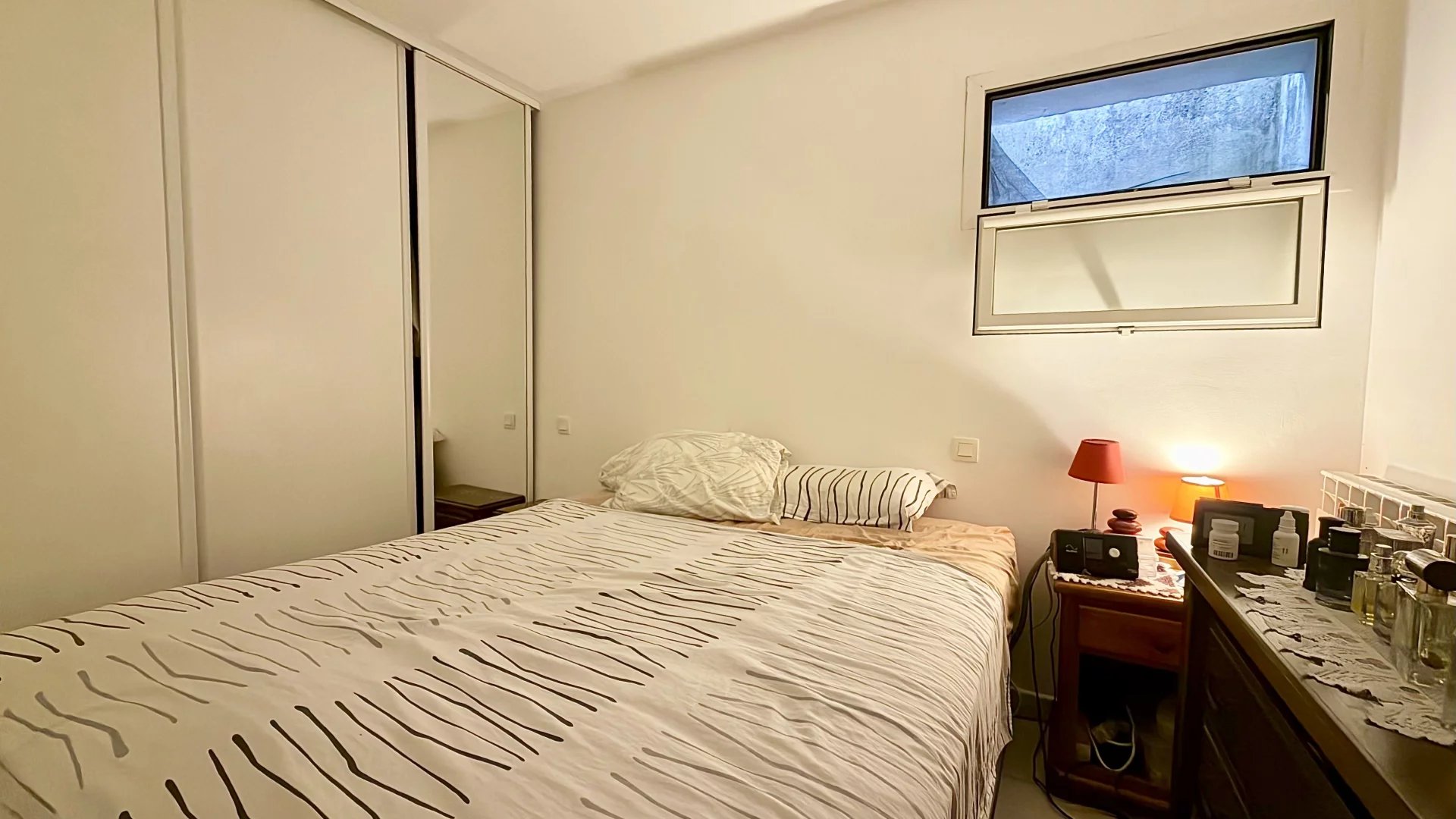 Maison d'exception vue mer de 250 m2 à Vallauris, sur terrain de 1500 m² avec possibilité d'extension
