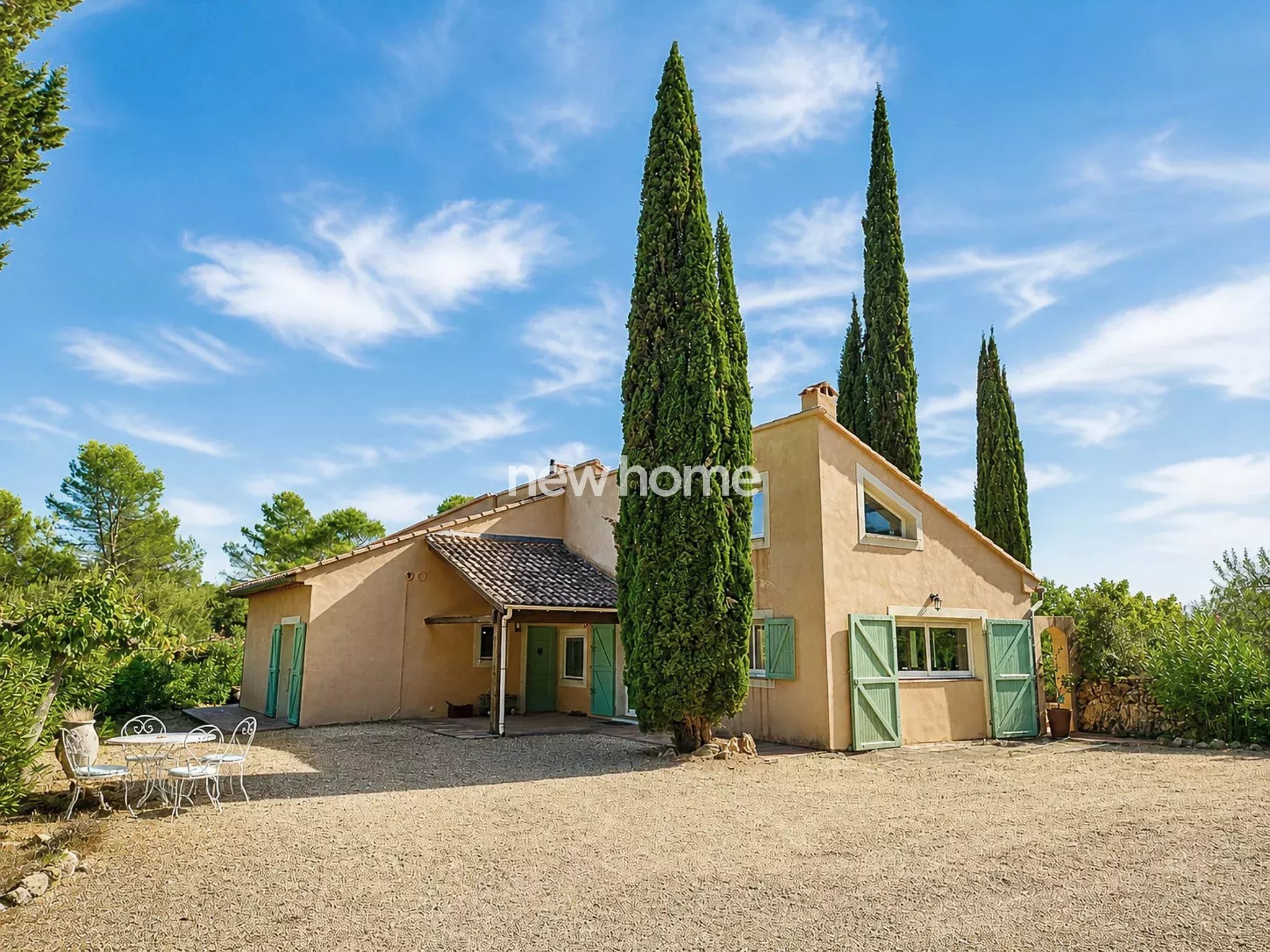Carcès – Propriété d’exception de 300 m² avec piscine, vue panoramique et 3,5 hectares