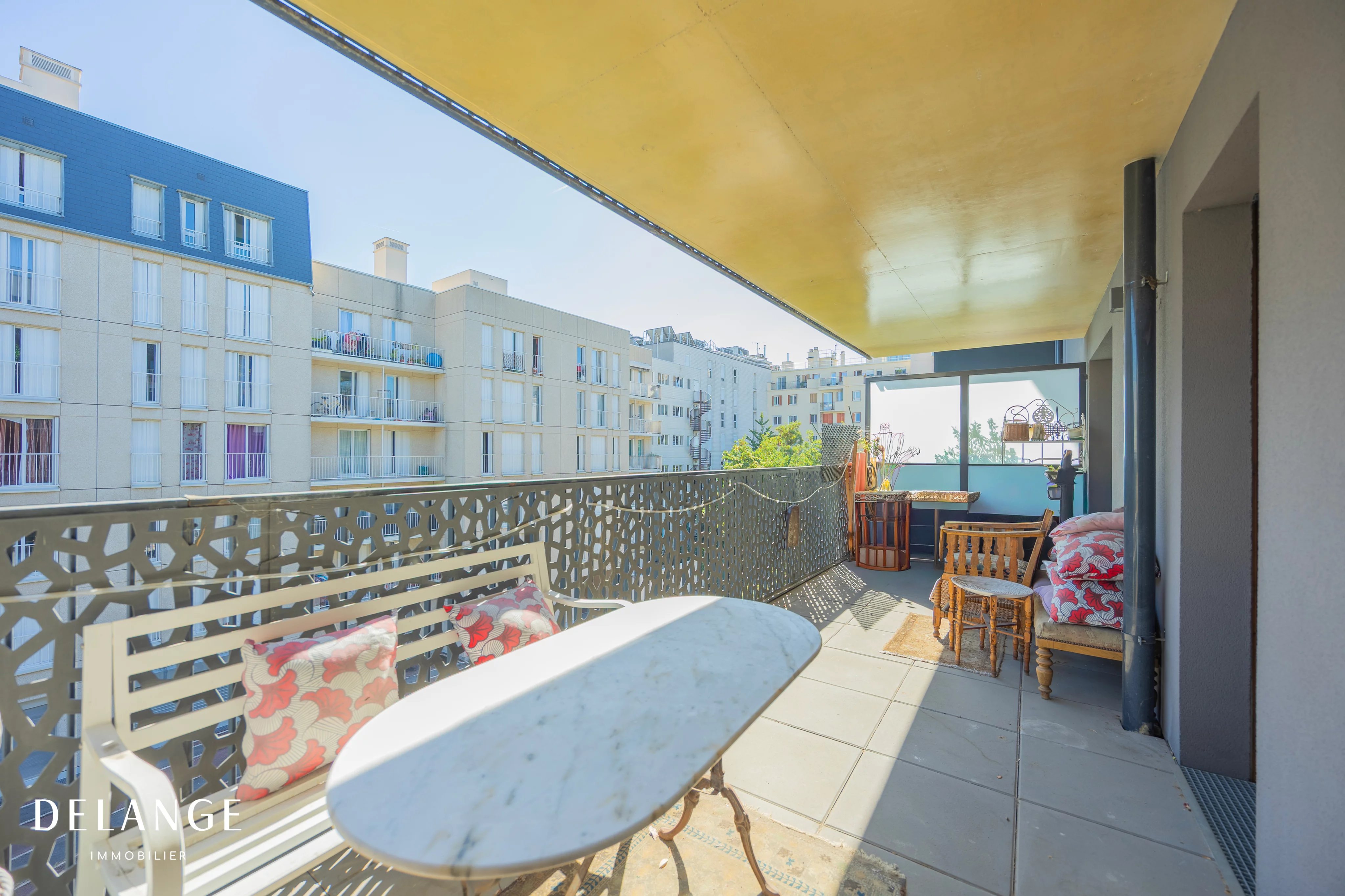 MAIRIE DE MONTREUIL - Appartement 3 pièces de 62,21m²