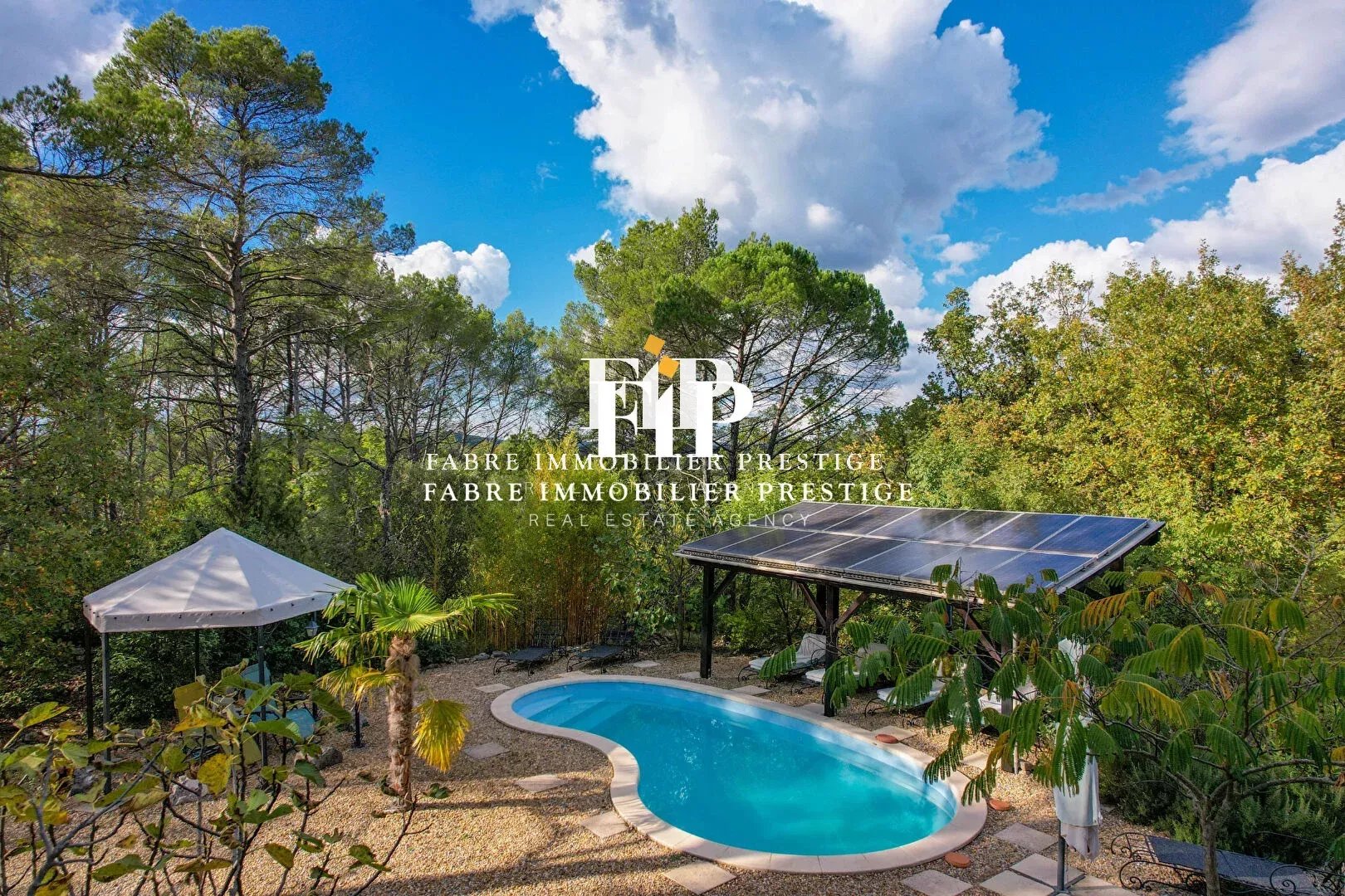 Bastide de charme à Bras 12 pièce(s) 341 m2
