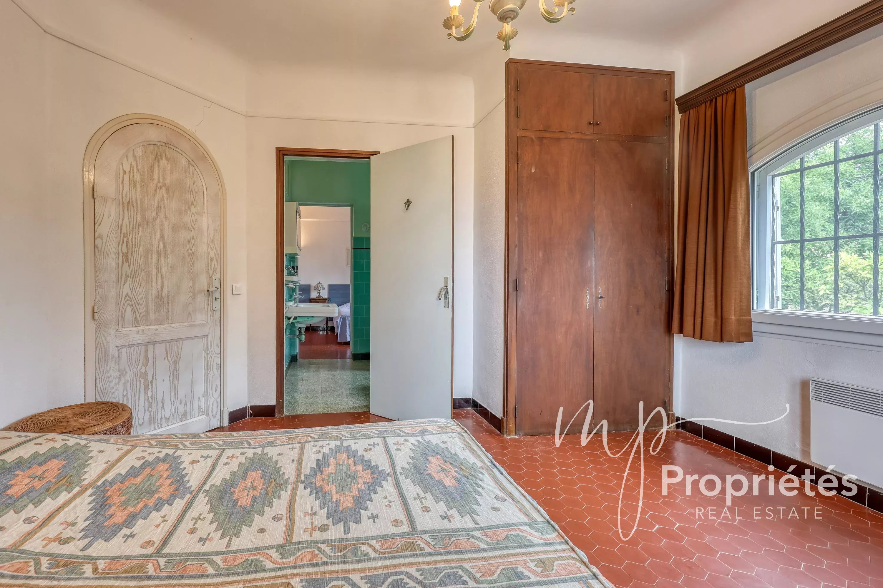 A VENDRE VILLA Rayol Canadel VUE MER PANORAMIQUE ET ACCÈS PLAGE À PIED