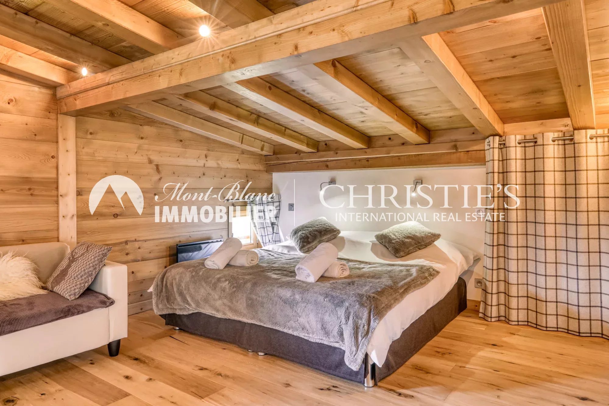 CHALET D'EXCEPTION EN ALTITUDE - BETTEX - SKIS AUX PIEDS
