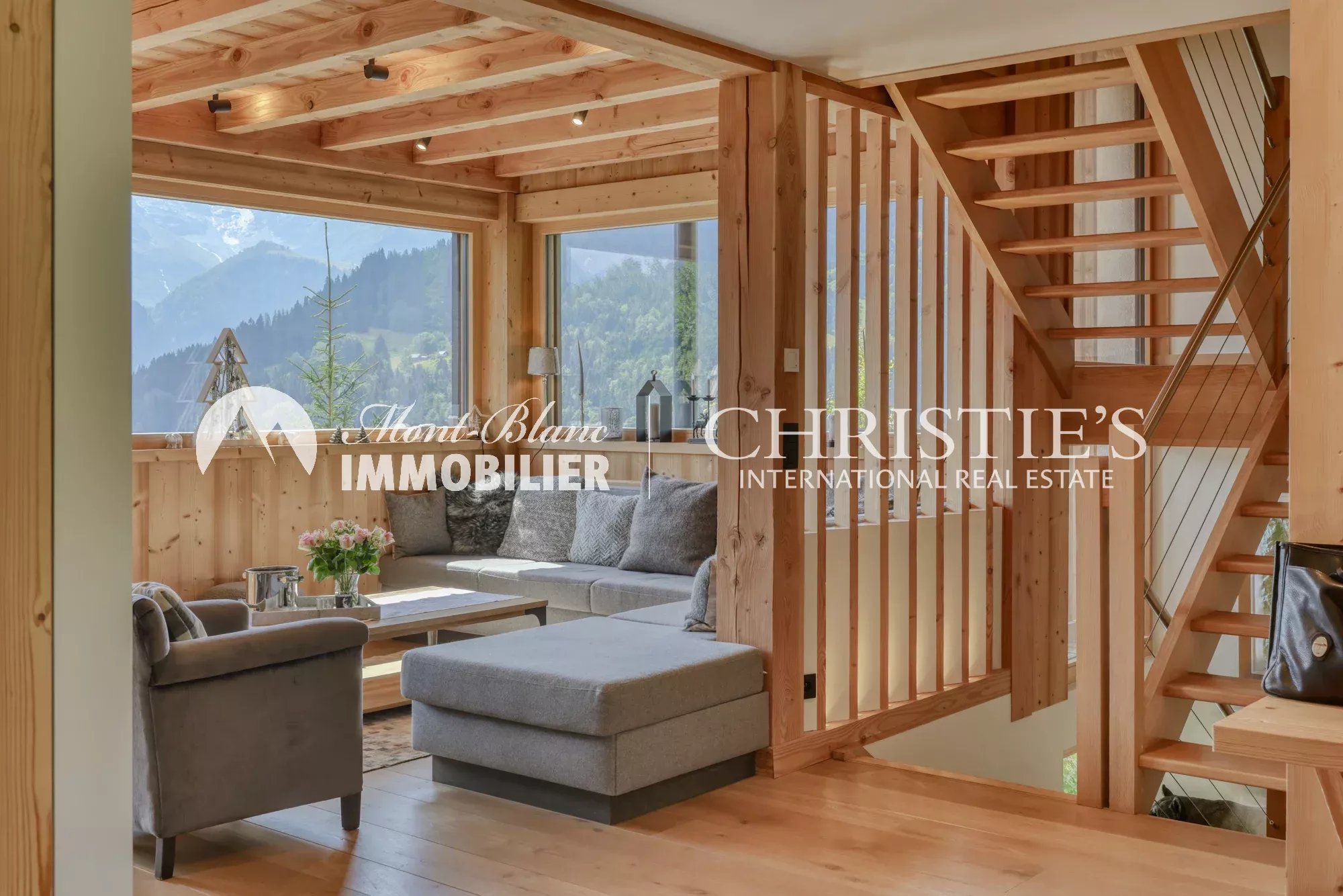 Architect’s chalet with exceptional view of Mont Blanc