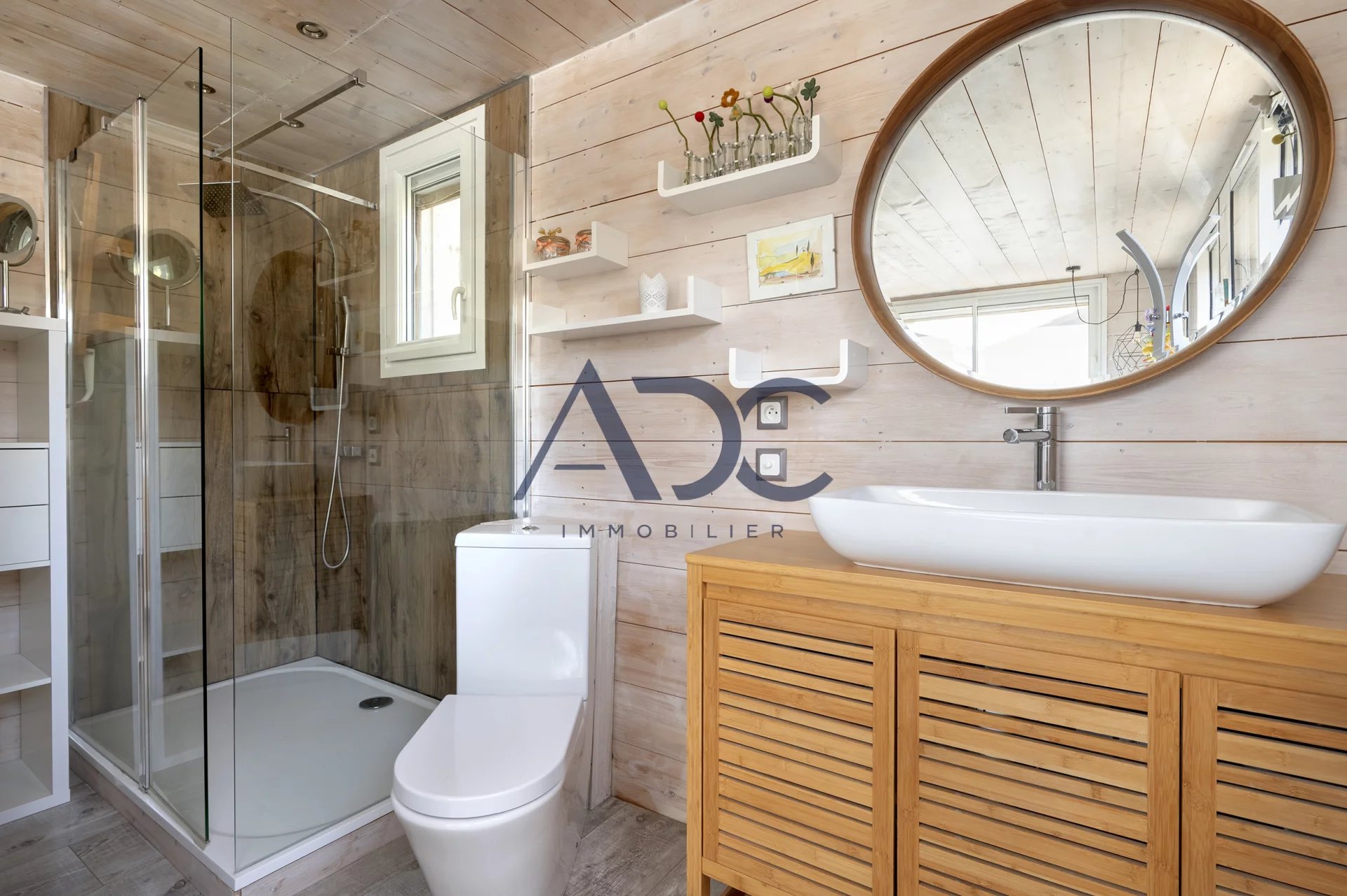 MARTIGNAS SUR JALLE - PROPRIETE D’EXCEPTION 210 m2 - PISCINE JARDIN EXOTIQUE GARAGE - ELEGANCE & ART DE VIVRE AUX PORTES DE BORDEAUX