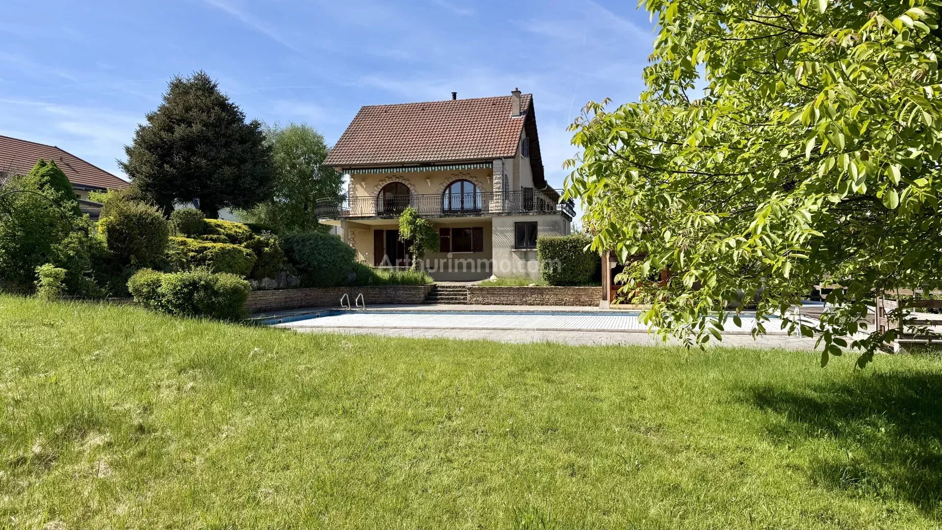 Belle maison spacieuse