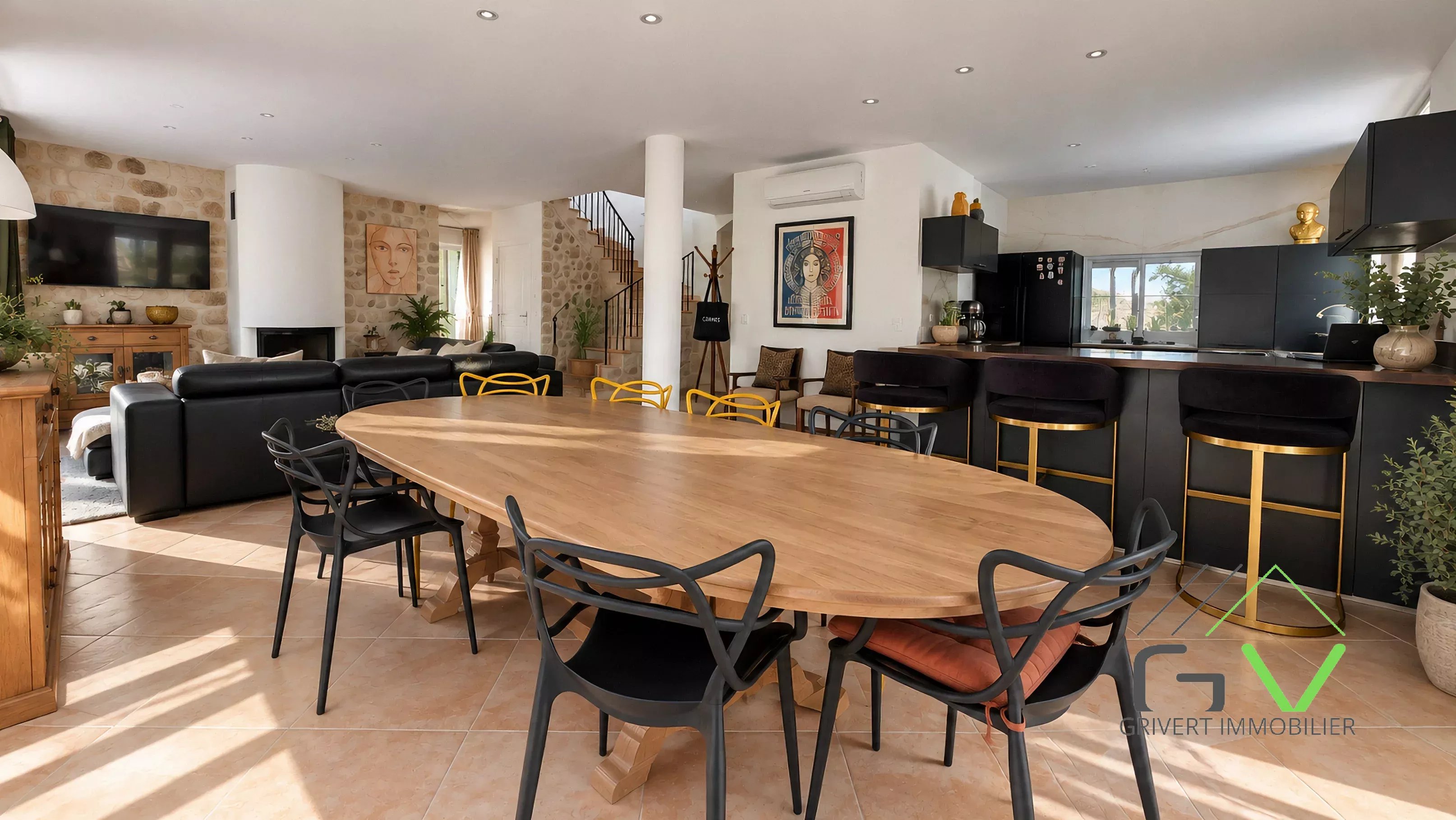 Superbe maison de 173 m² avec piscine chauffée à Mauressargues
