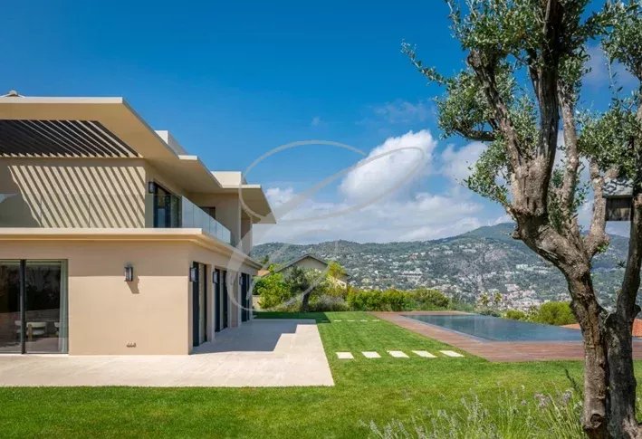 NICE - LUXUEUSE VILLA
