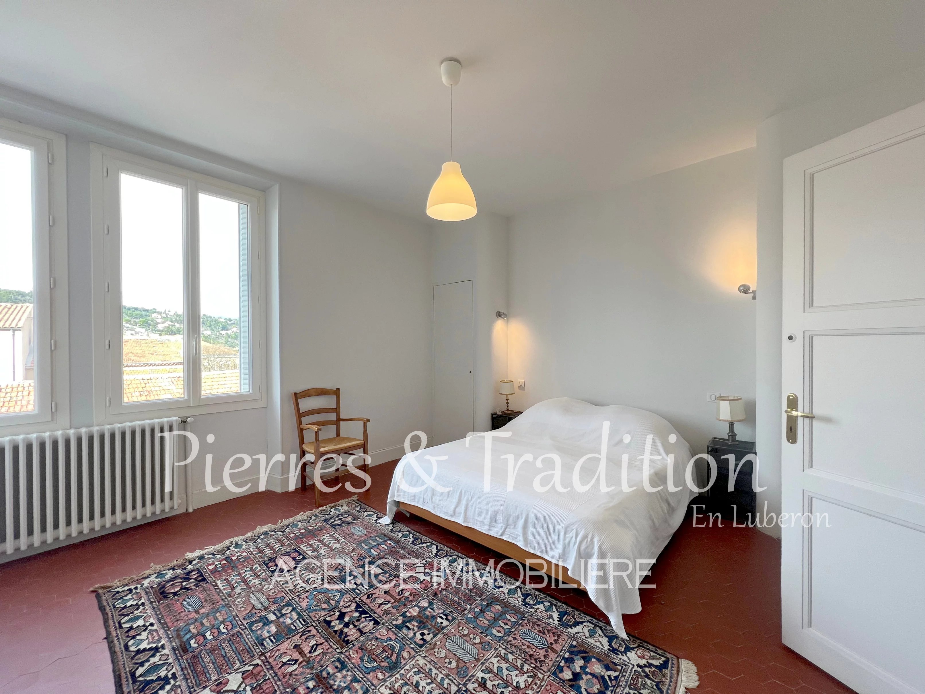 Exclusivité ! Magnifique propriété Aptésienne avec jardin et vue