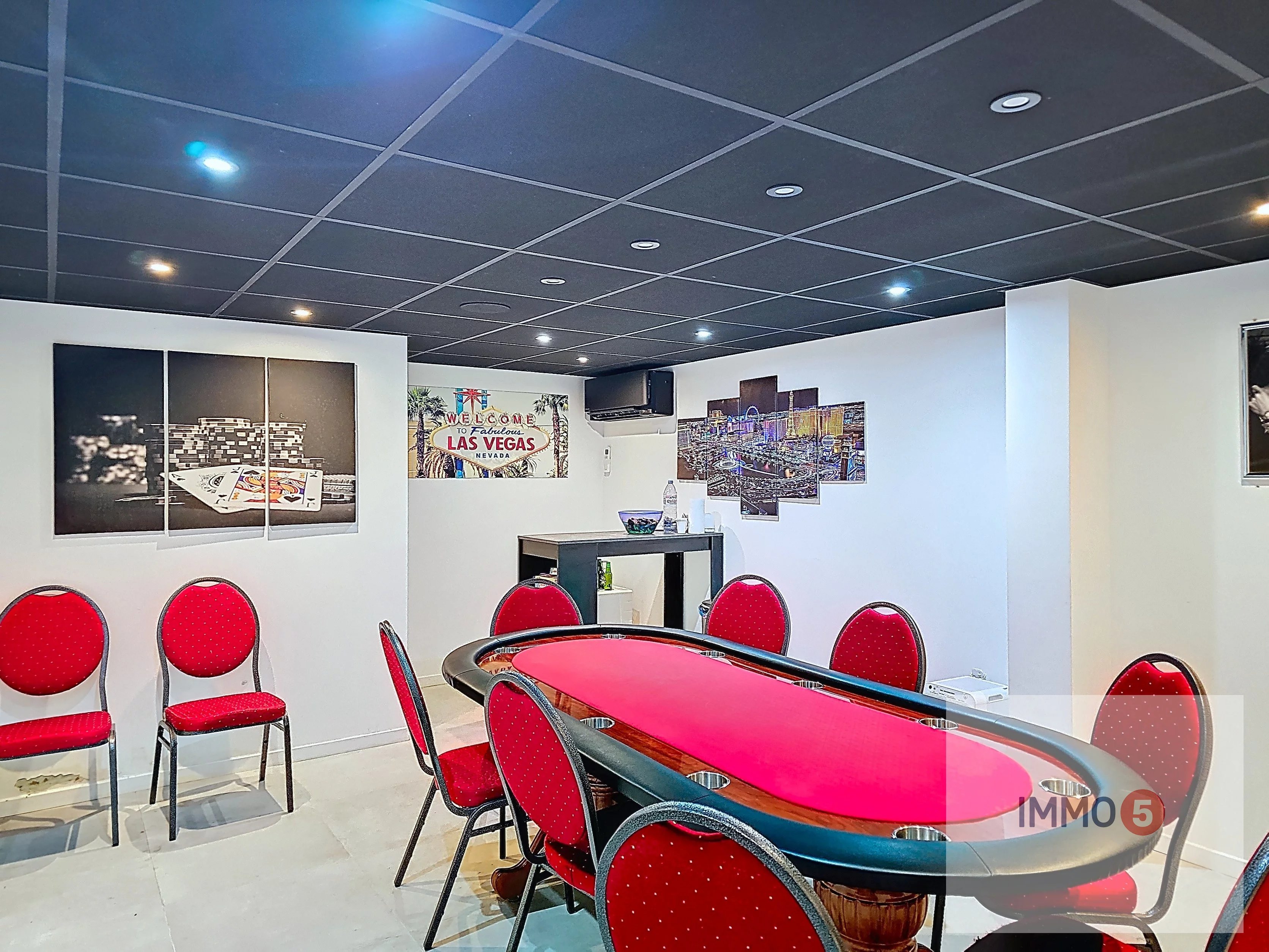 EXCEPTIONAL CITY CENTRE - MAGNIFICENT ARCHITECT-DESIGNED HOUSE - HIGH STANDING!